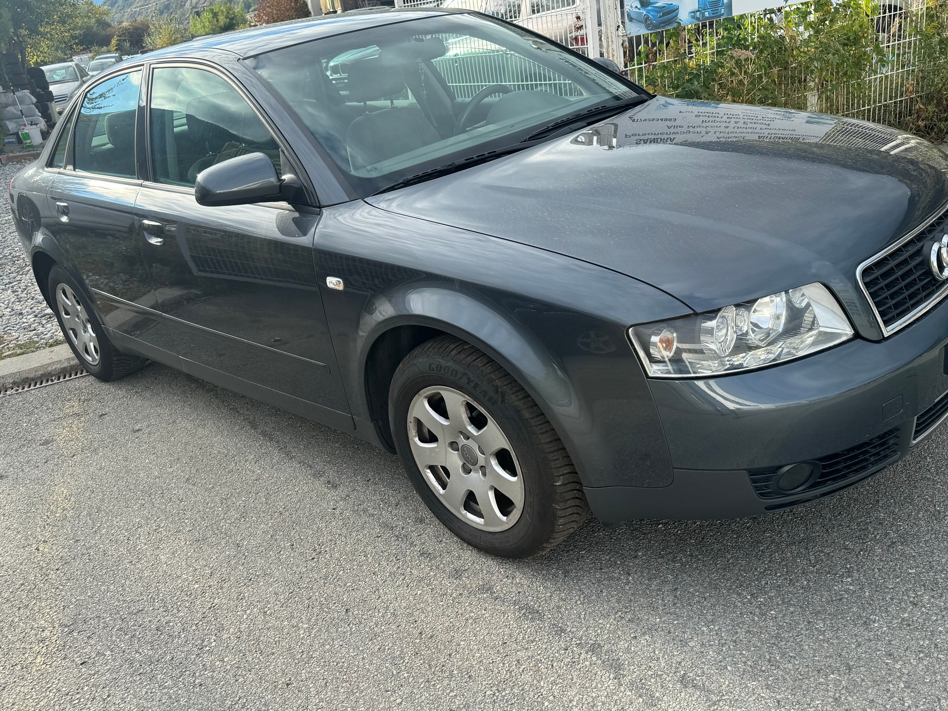 AUDI A4 2.0-image-3