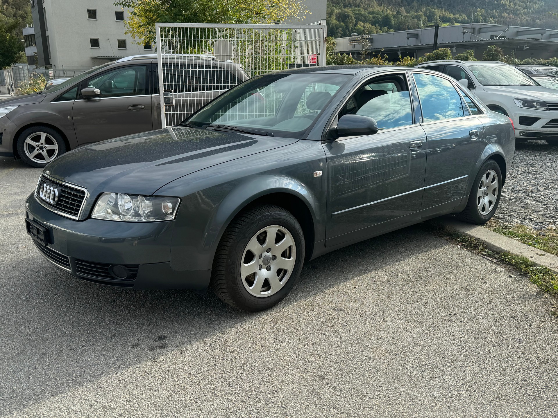 AUDI A4 2.0-image-5
