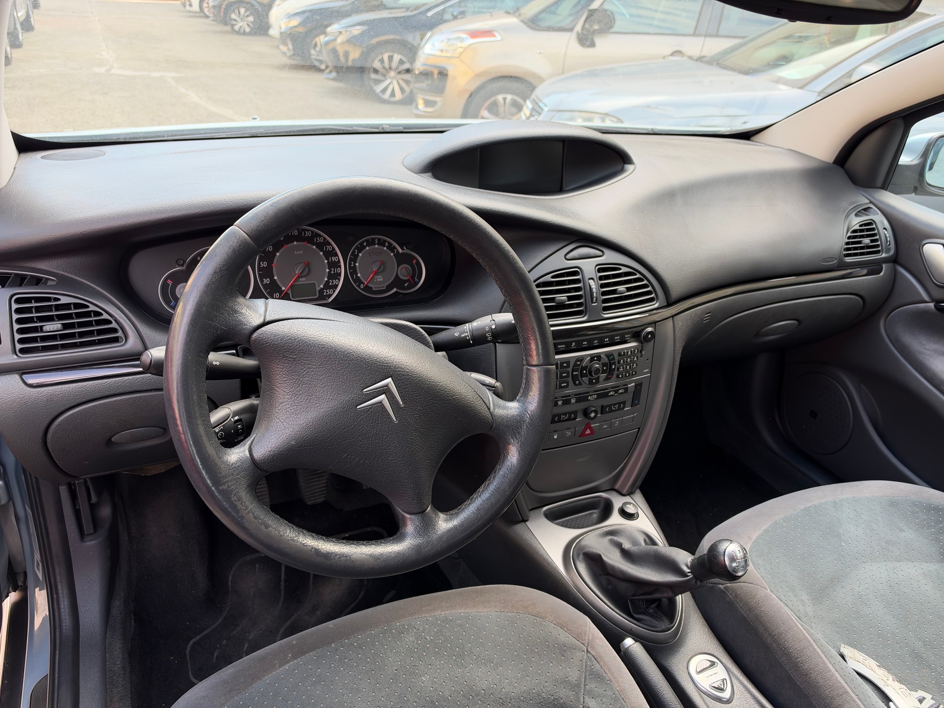CITROEN C5 Berline 2.0i Exclusive-image-9