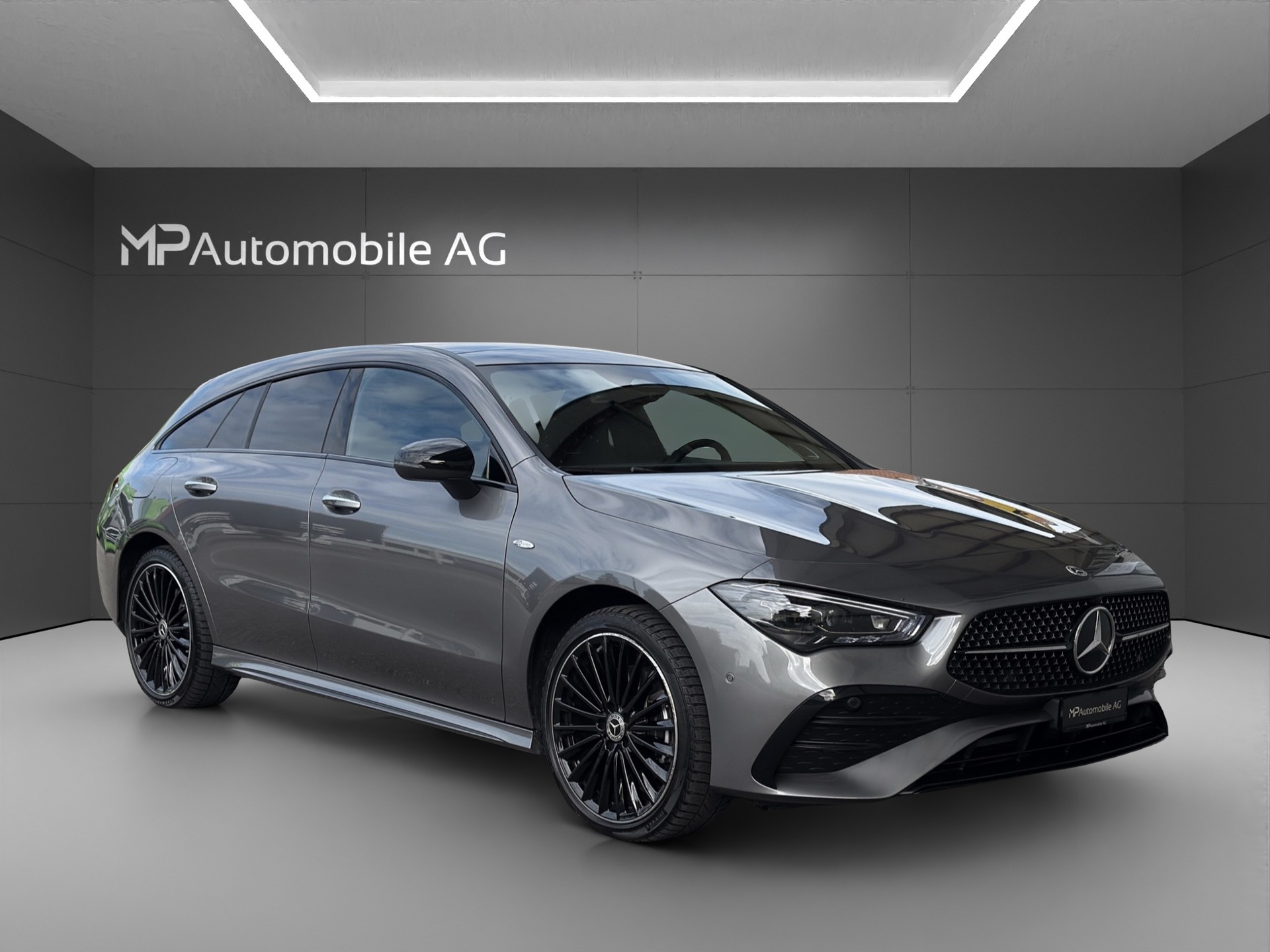 MERCEDES-BENZ CLA 250 e EQ Star AMG Line Shooting Brake-image-1