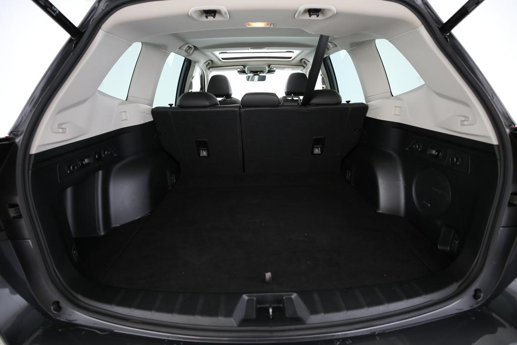 SUBARU Forester Station 2.0i e-Boxer Luxury-image-10