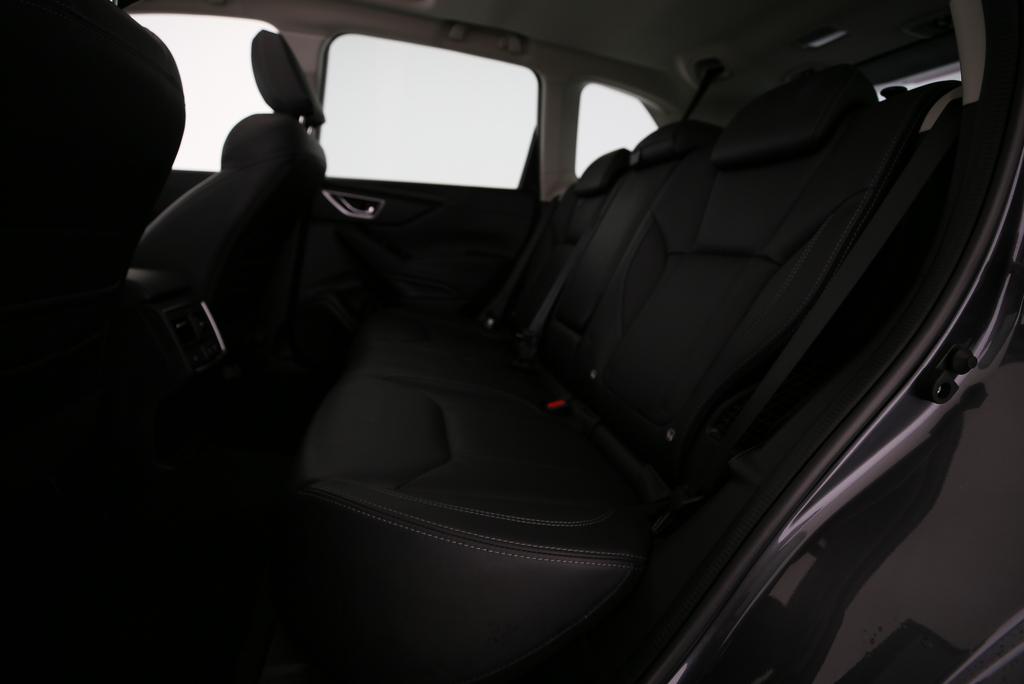 SUBARU Forester Station 2.0i e-Boxer Luxury-image-8