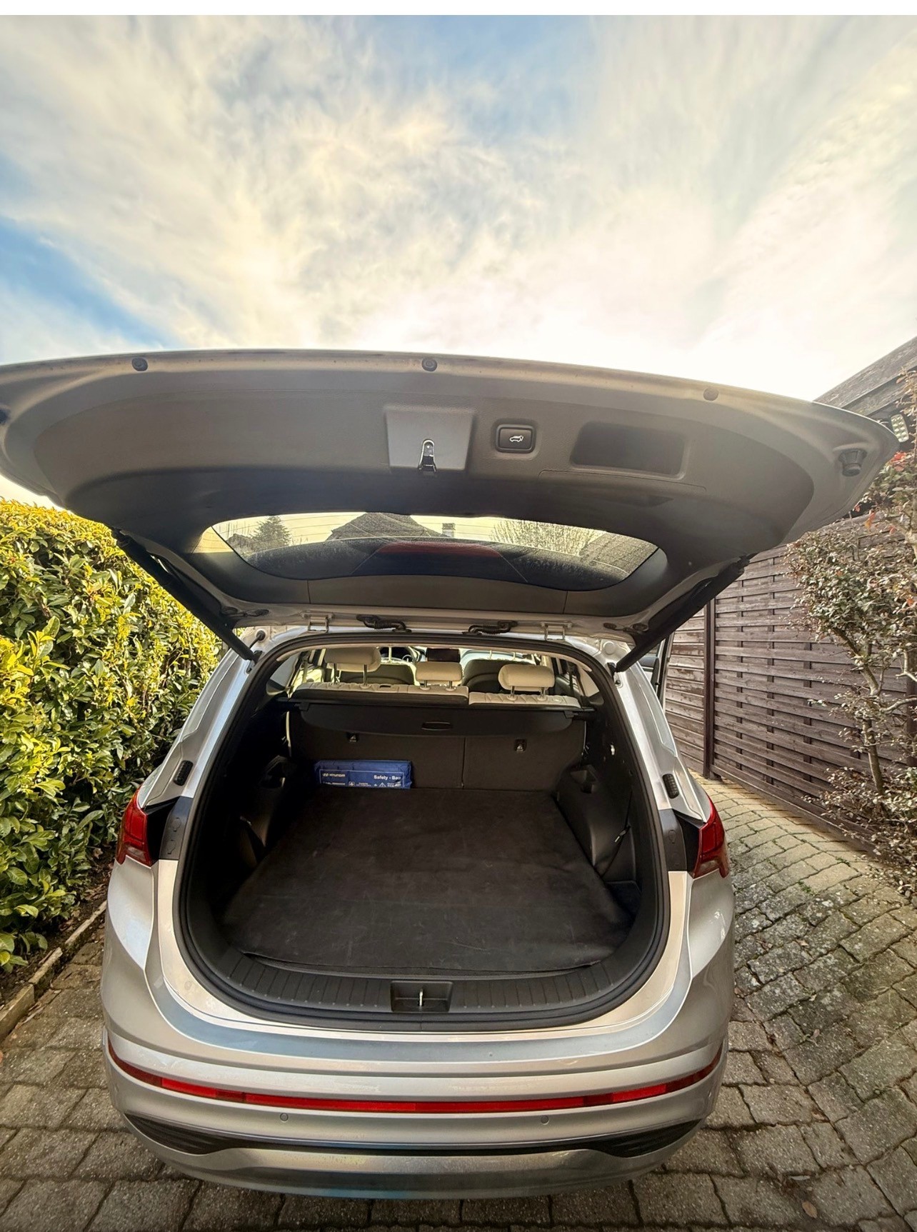 HYUNDAI 1.6 T-GDi PHEV Vertex-image-3