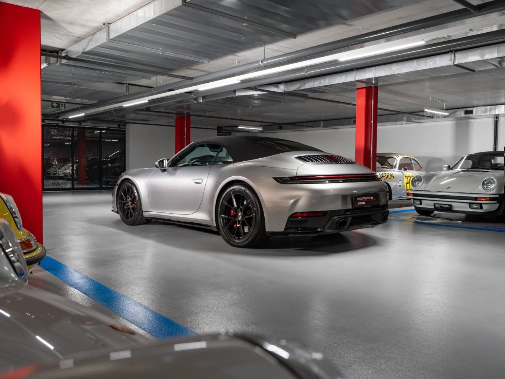 PORSCHE 911 Carrera 4S Cabriolet-image-7