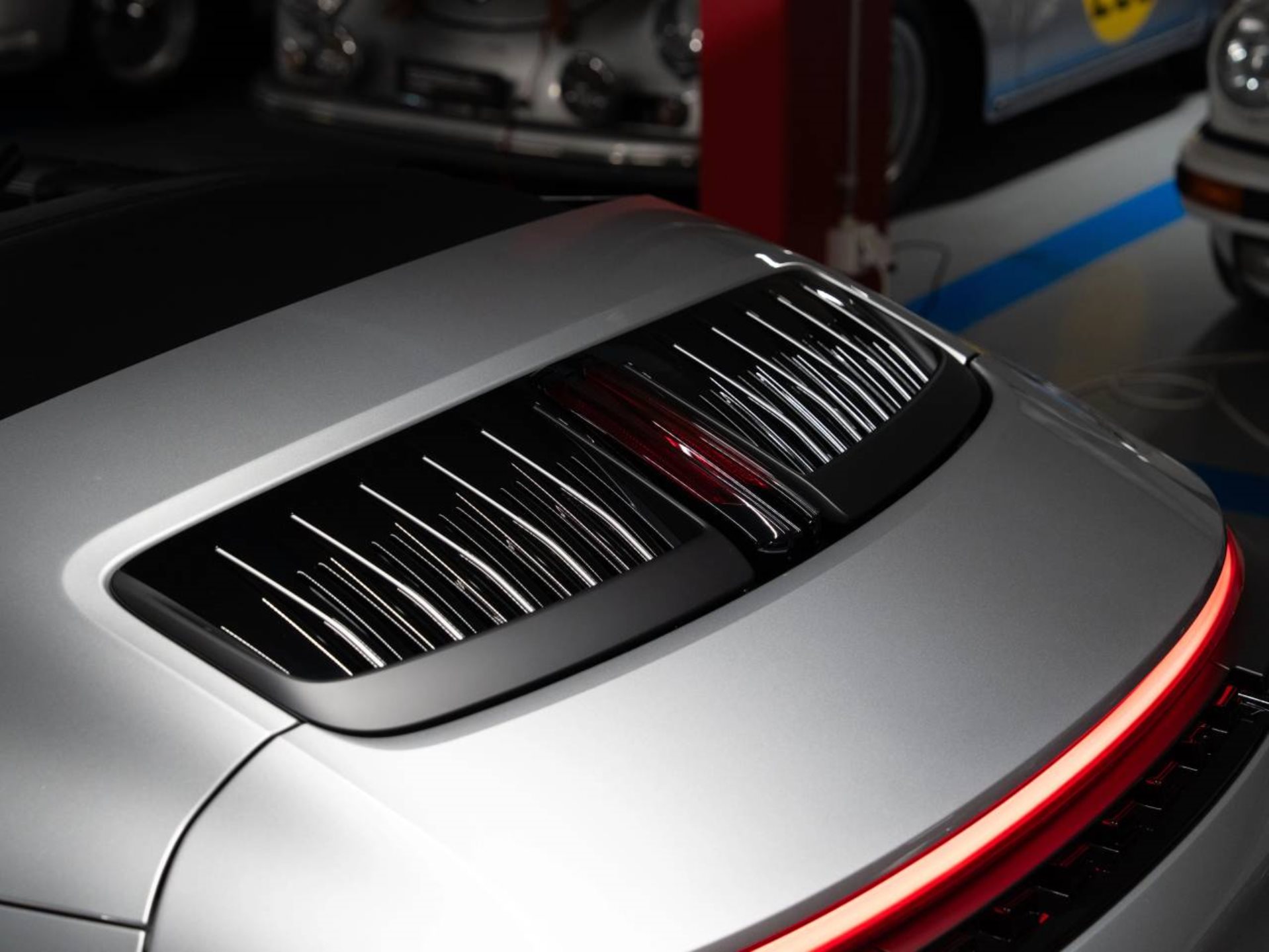 PORSCHE 911 Carrera 4S Cabriolet-image-24