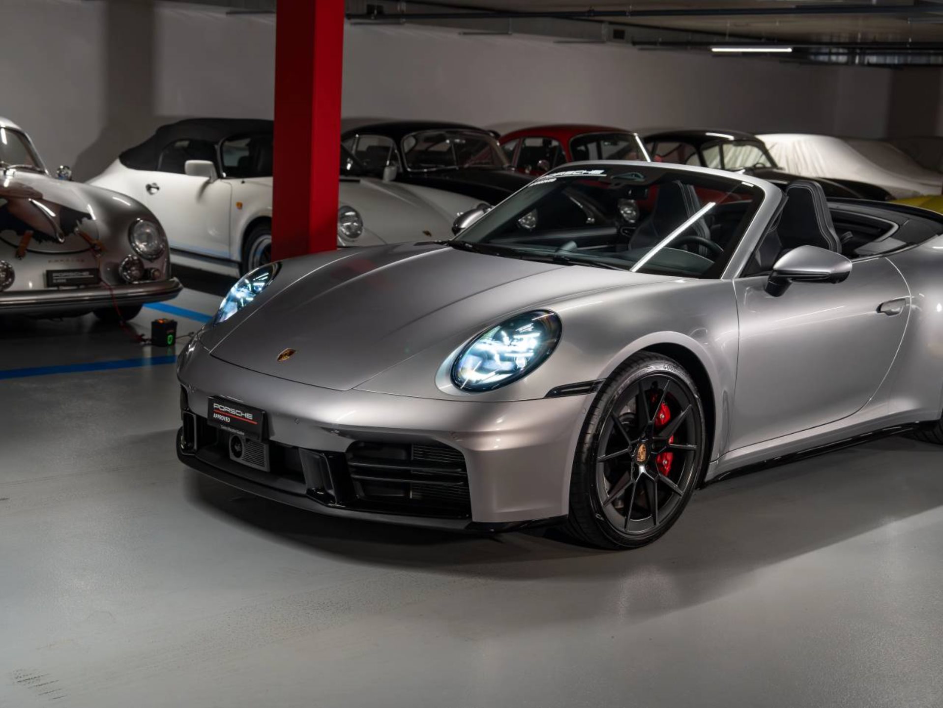 PORSCHE 911 Carrera 4S Cabriolet-image-26