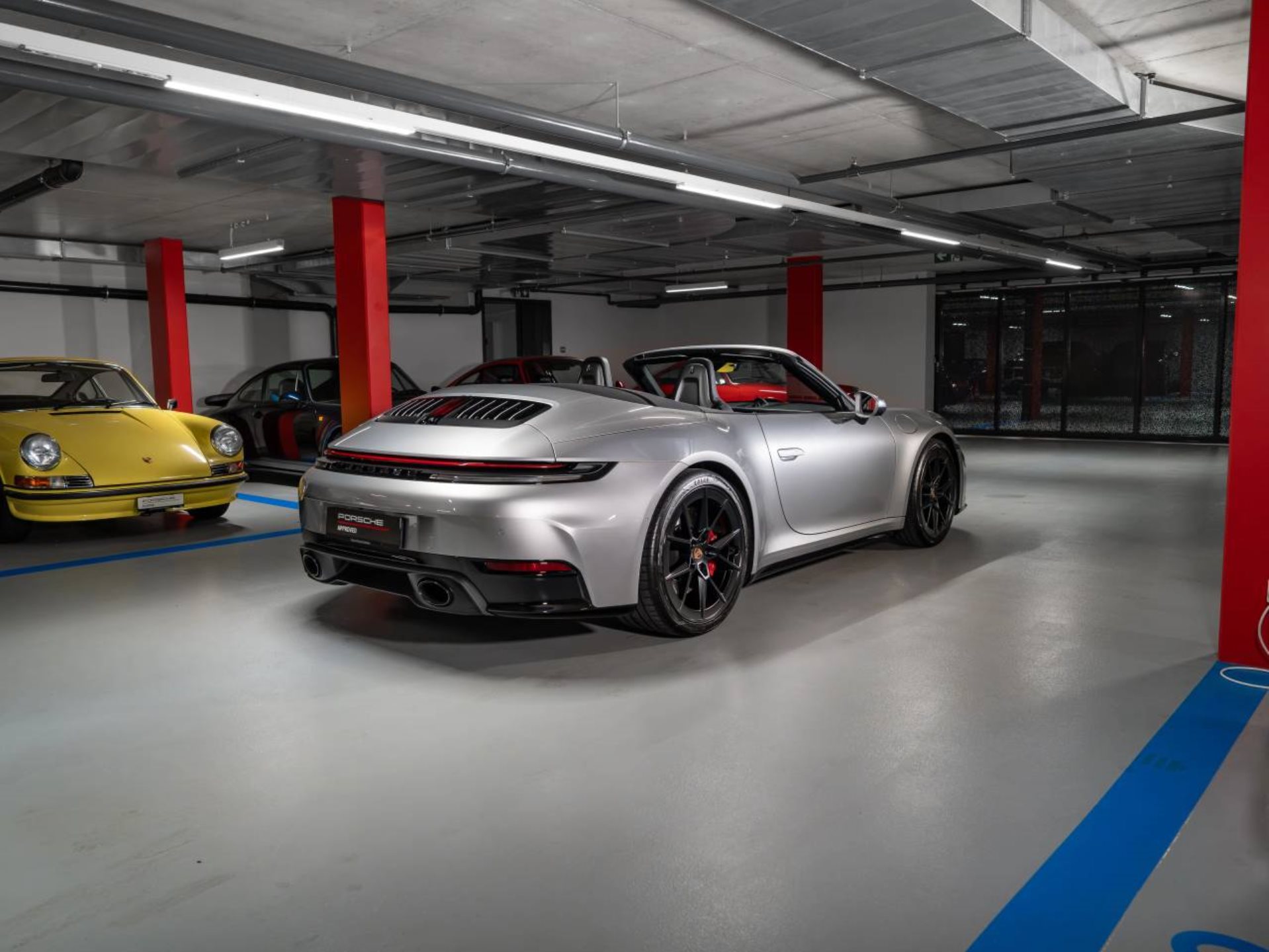 PORSCHE 911 Carrera 4S Cabriolet-image-5