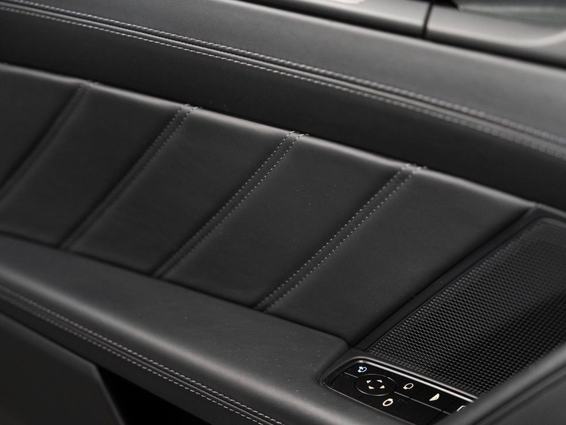PORSCHE 911 Carrera 4S Cabriolet-image-20