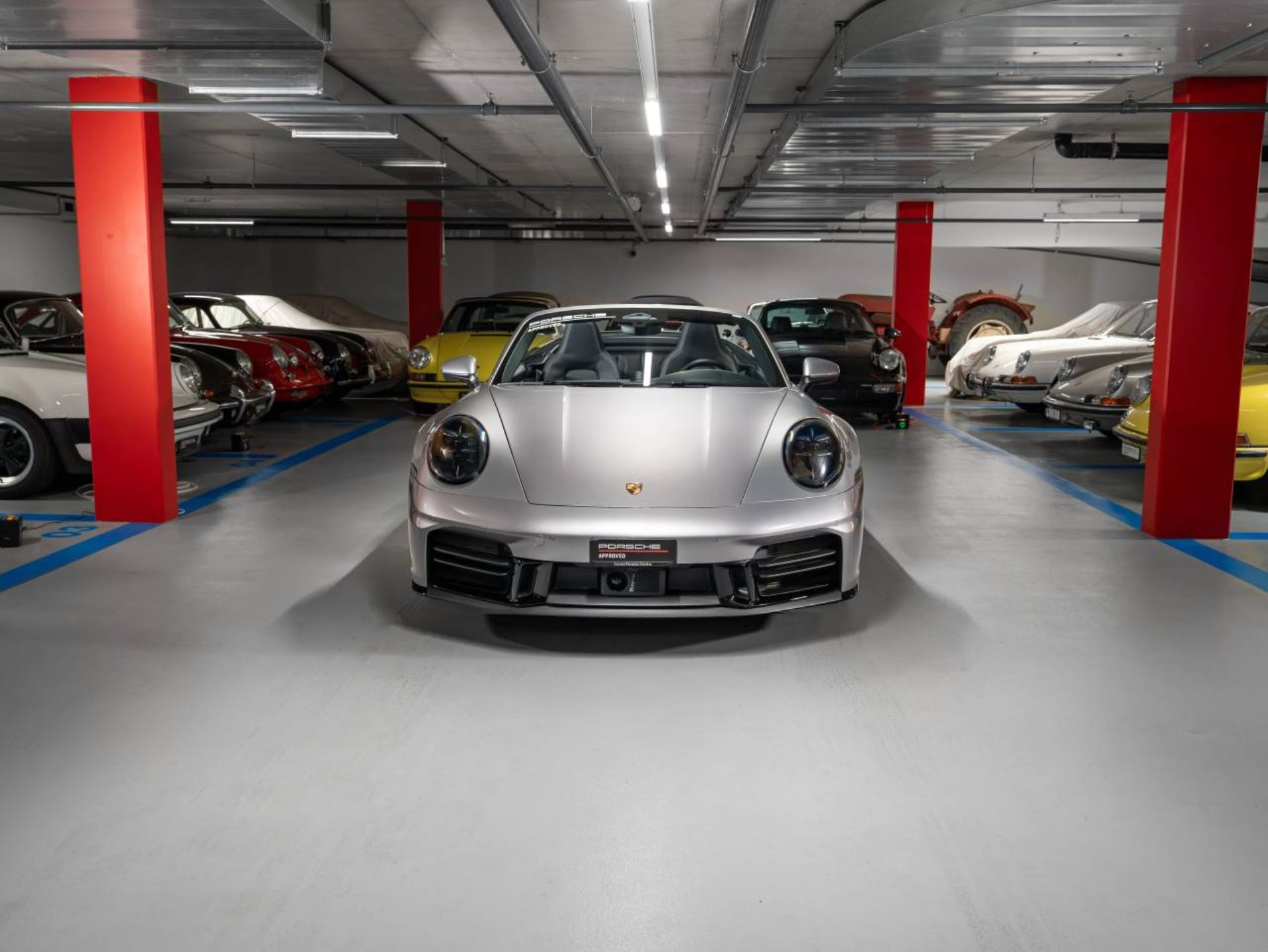 PORSCHE 911 Carrera 4S Cabriolet-image-9