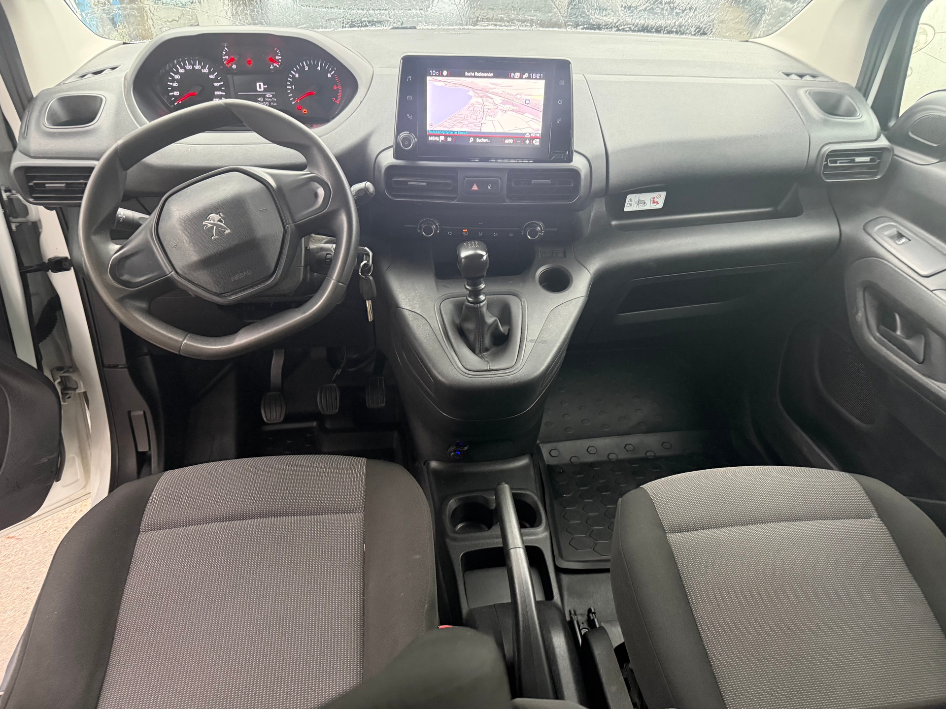 PEUGEOT Partner 1.5 Blue HDi s/s Asphalt Long 1000kg-image-14
