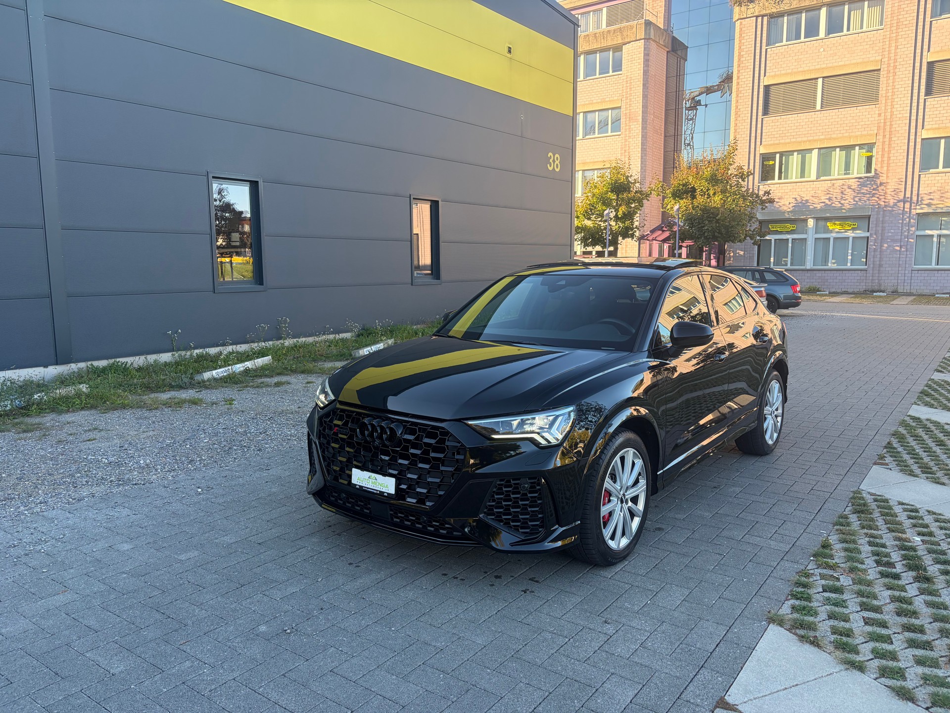 AUDI RS Q3 Sportback quattro S tronic-image-0