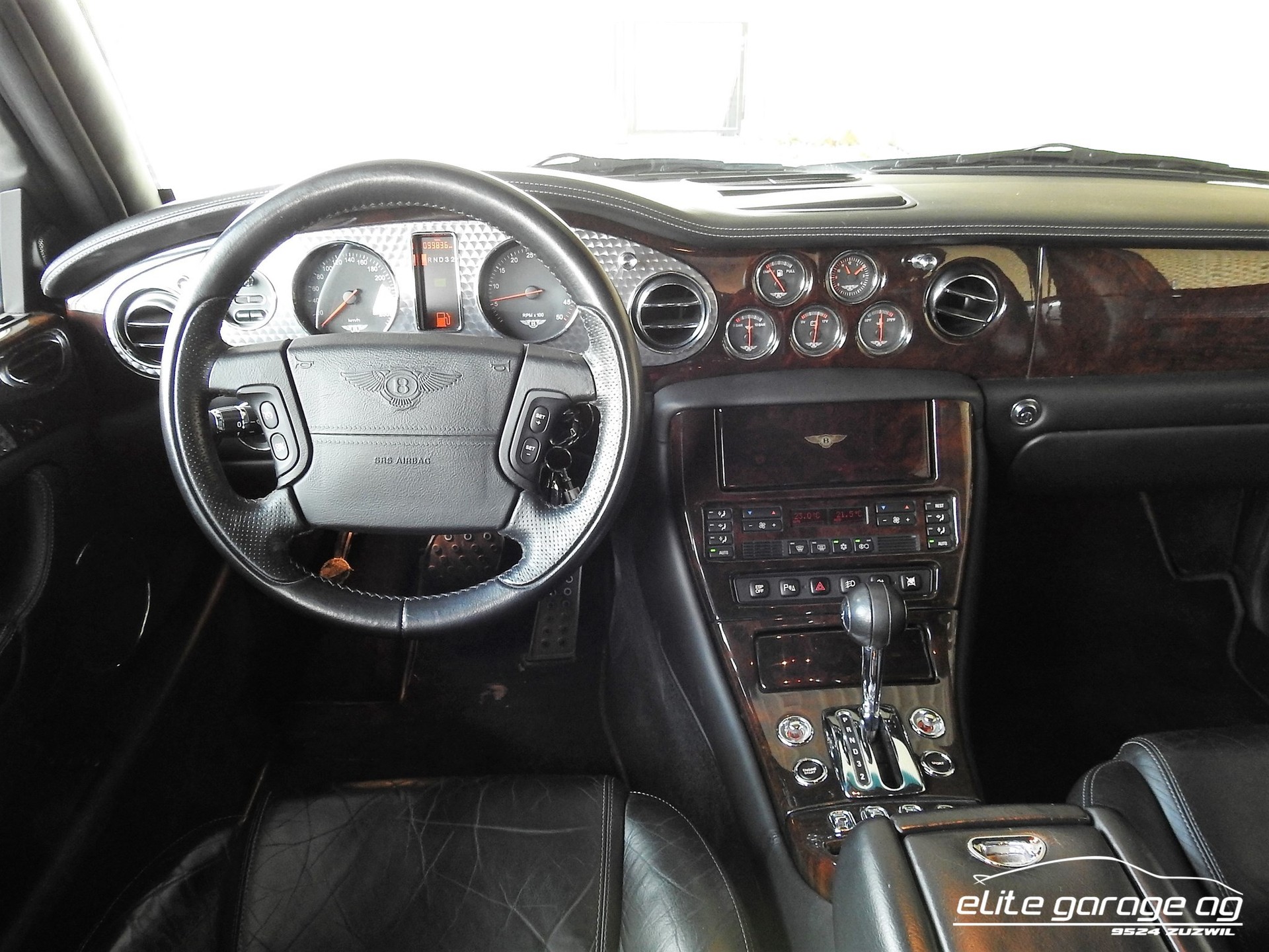 BENTLEY Arnage T-image-5