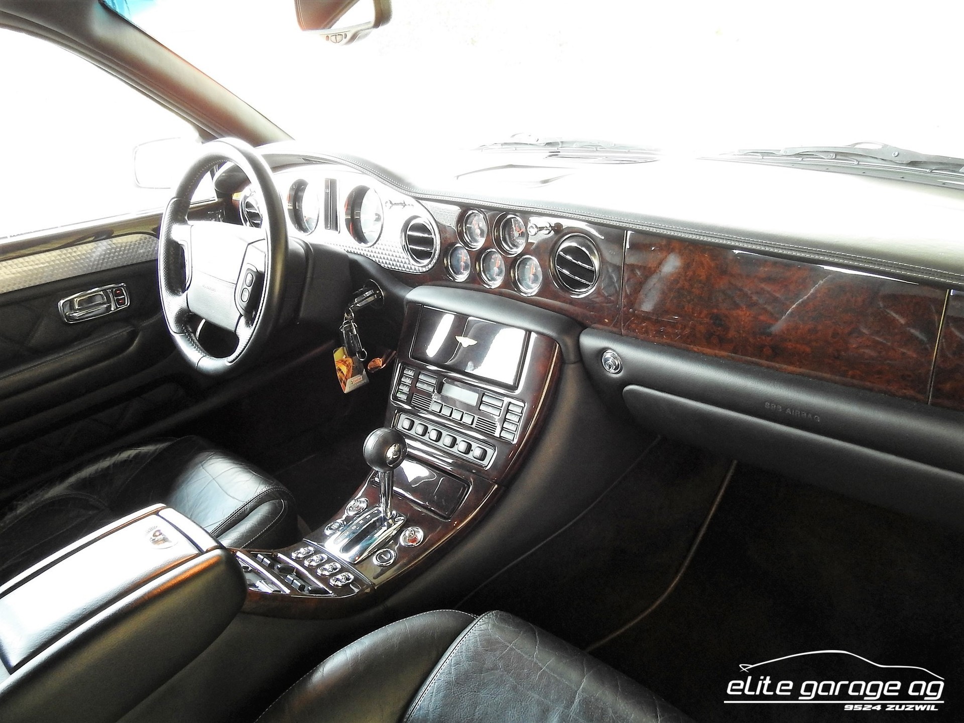 BENTLEY Arnage T-image-8