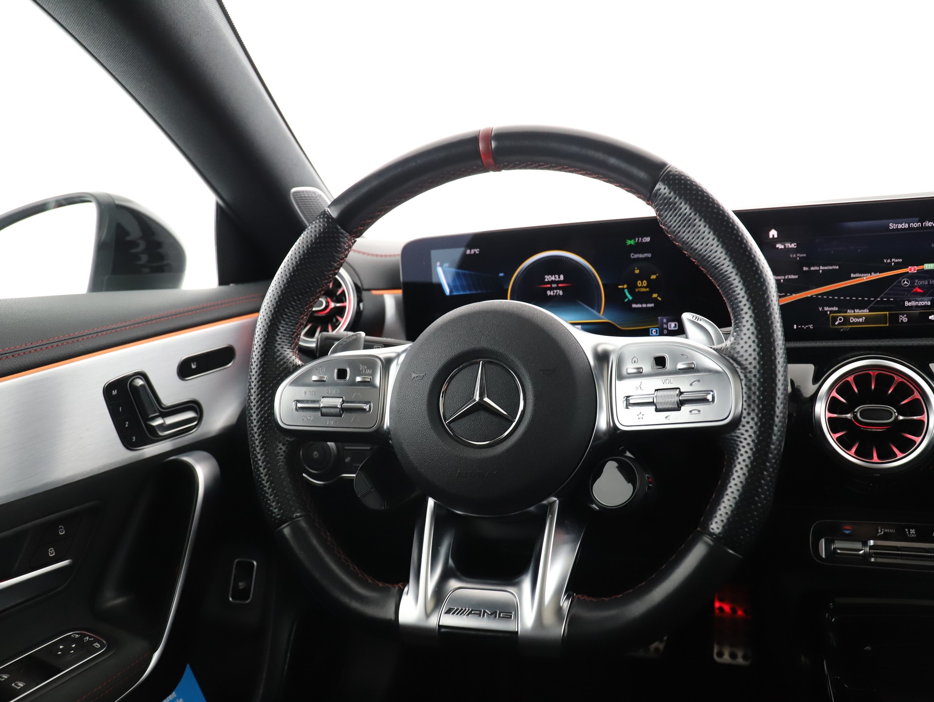 MERCEDES-BENZ CLA SB 35 AMG 4Matic-image-12