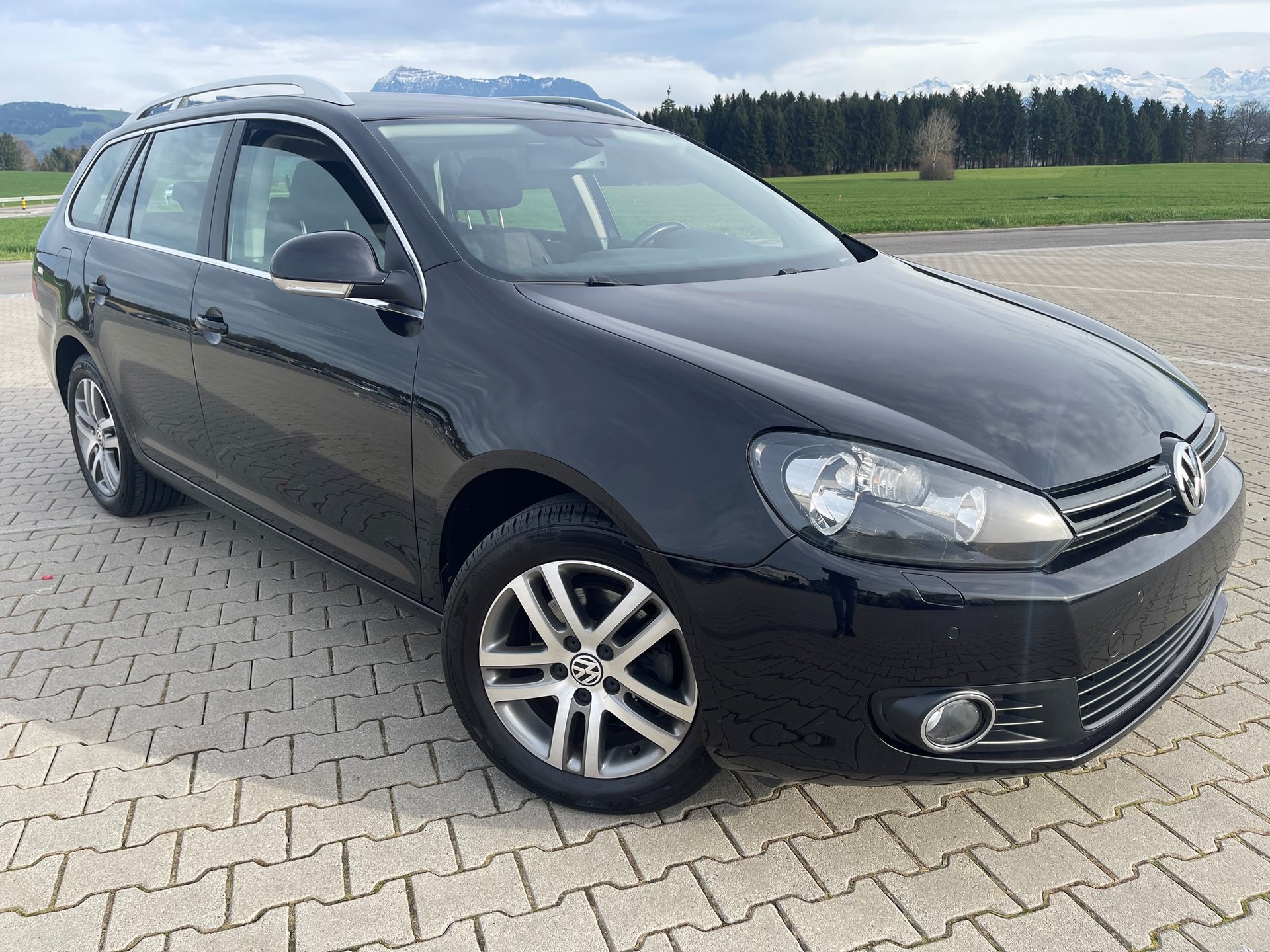 VW Golf Variant 1.4 TSI Comfortline DSG-image-1