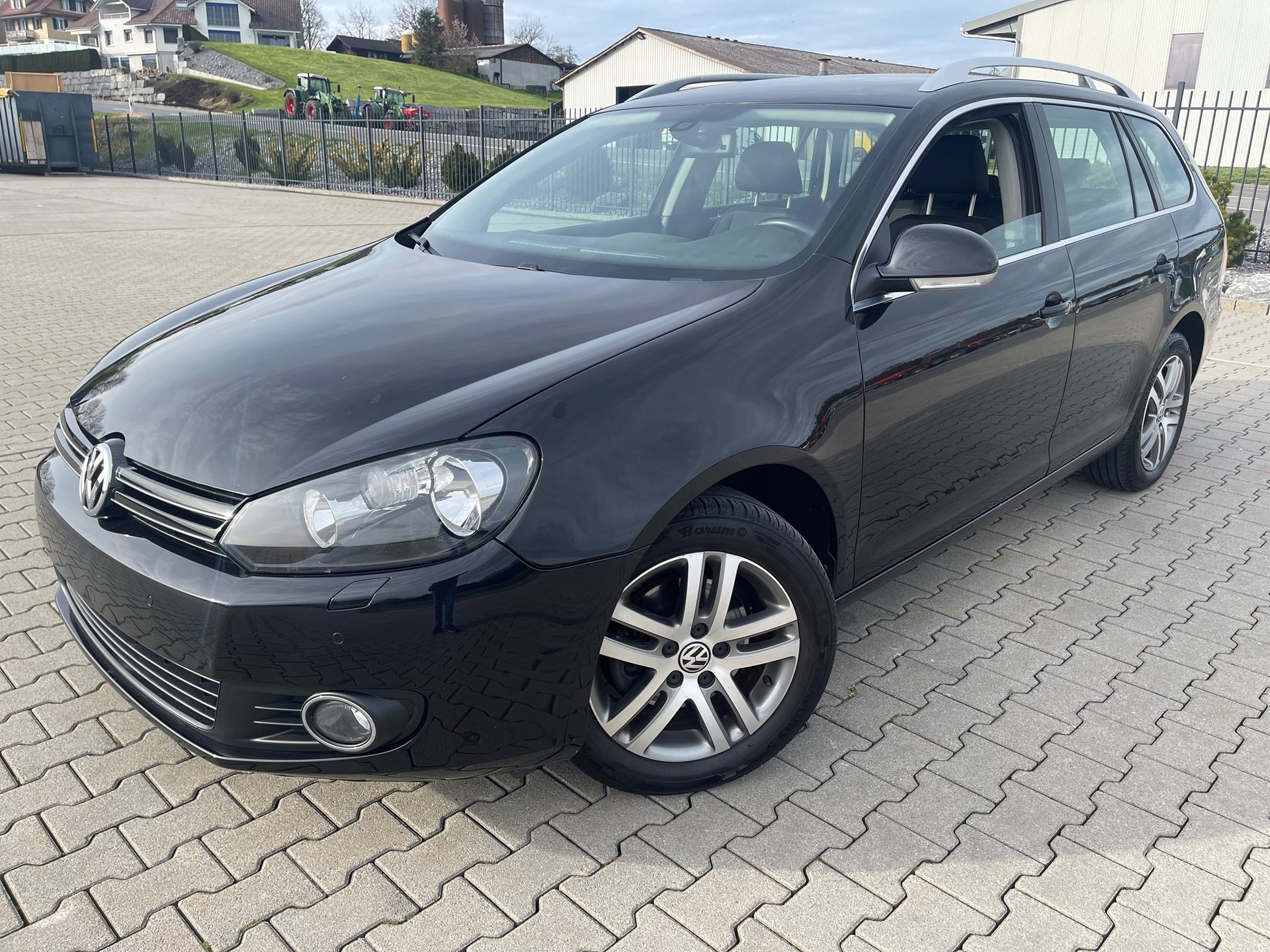 VW Golf Variant 1.4 TSI Comfortline DSG-image-0
