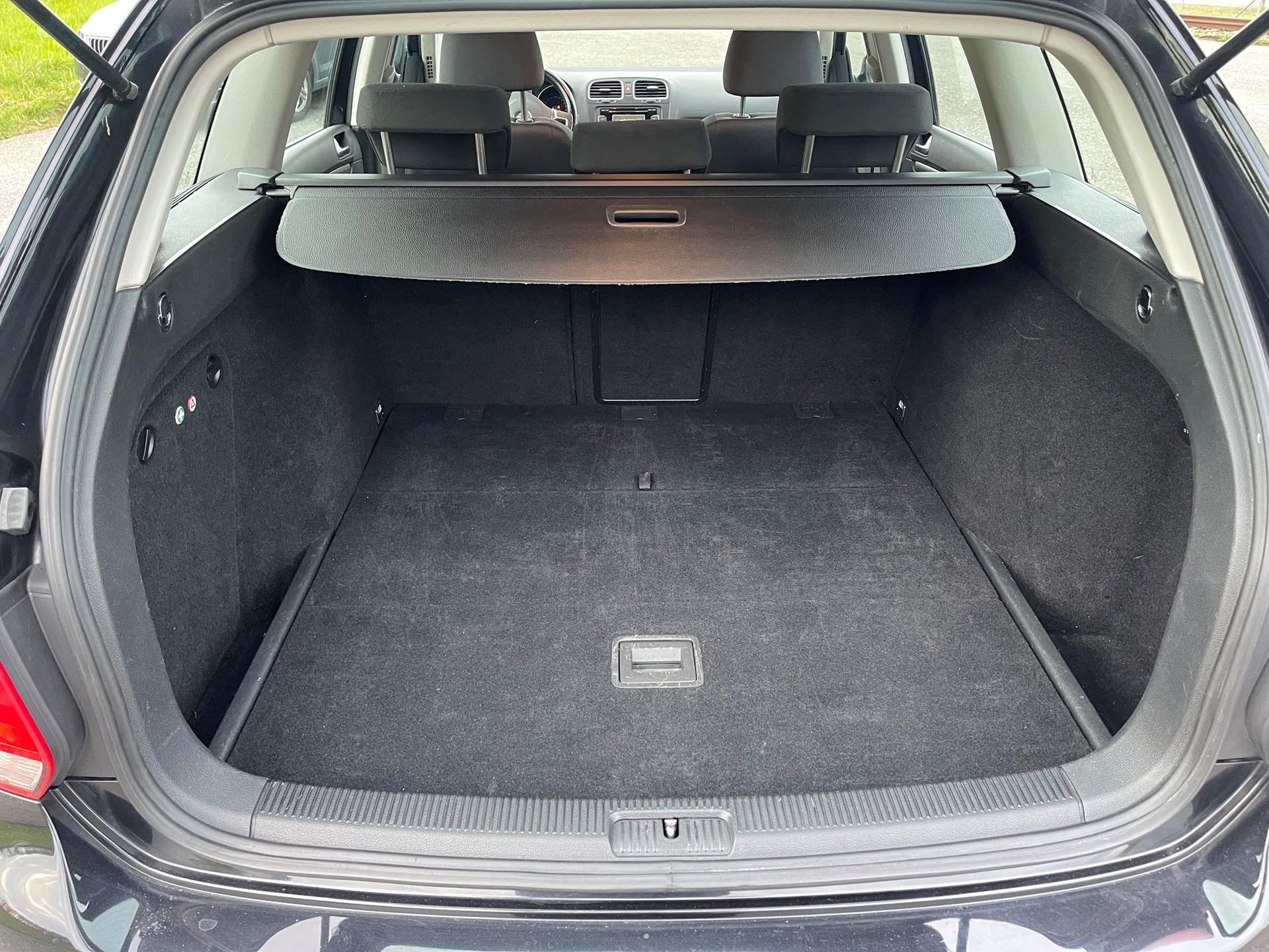 VW Golf Variant 1.4 TSI Comfortline DSG-image-4