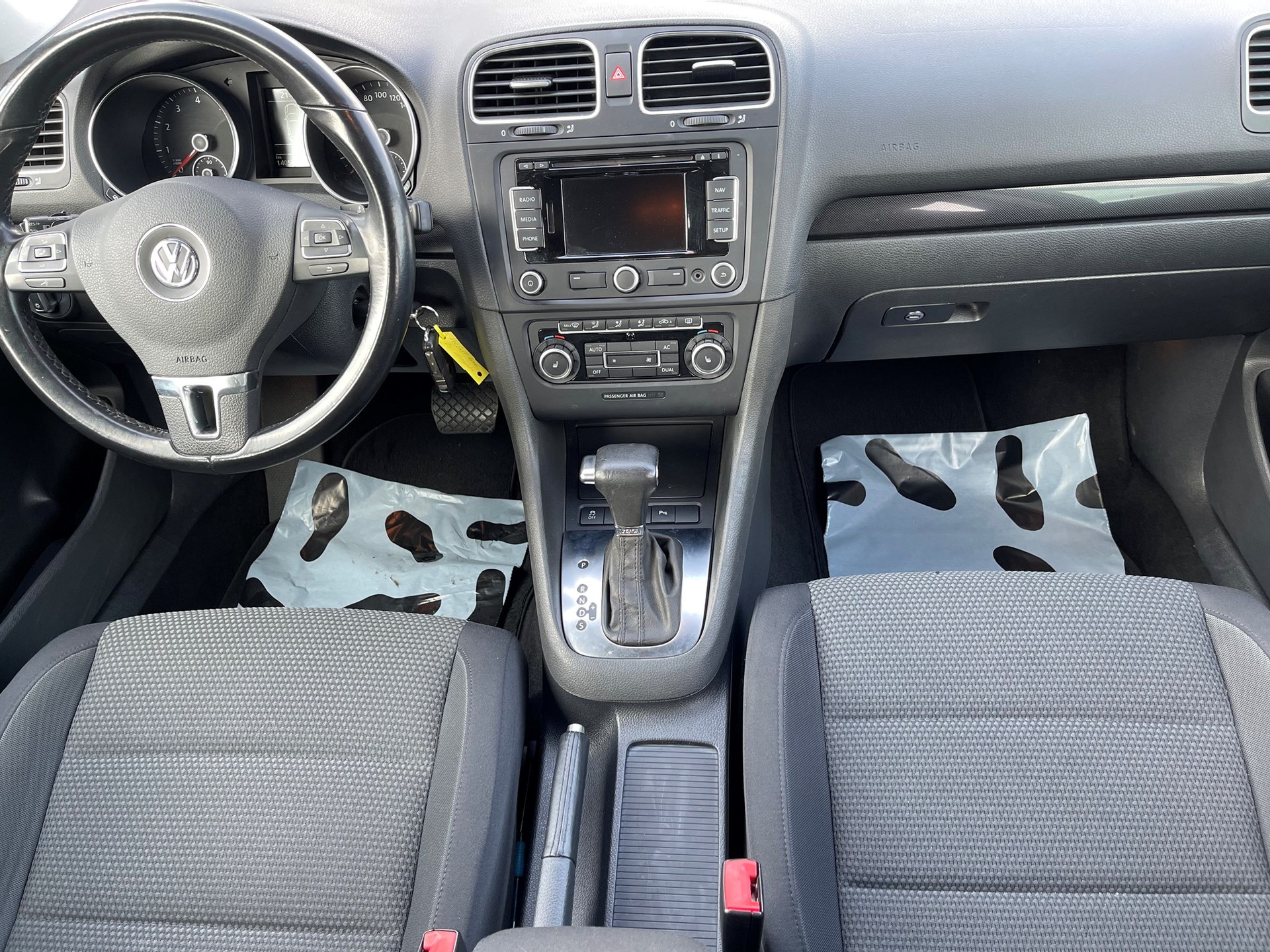 VW Golf Variant 1.4 TSI Comfortline DSG-image-5