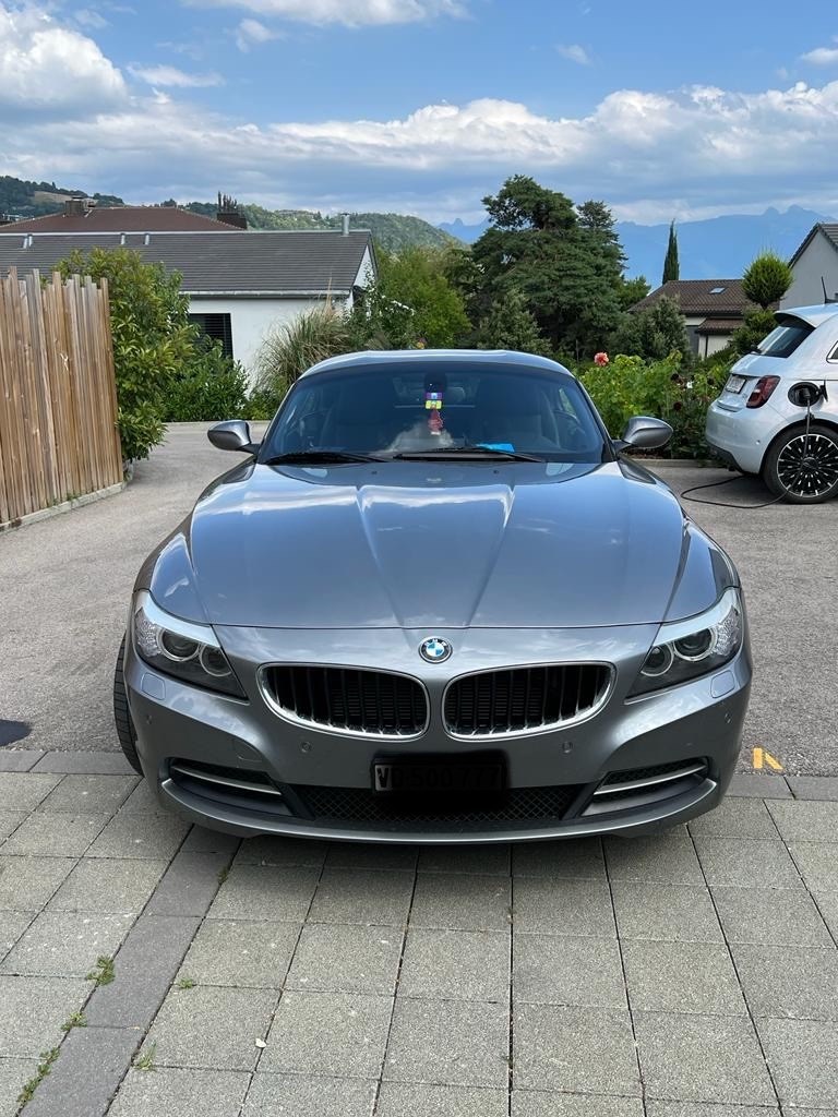 BMW Z4 sDrive28i-image-5