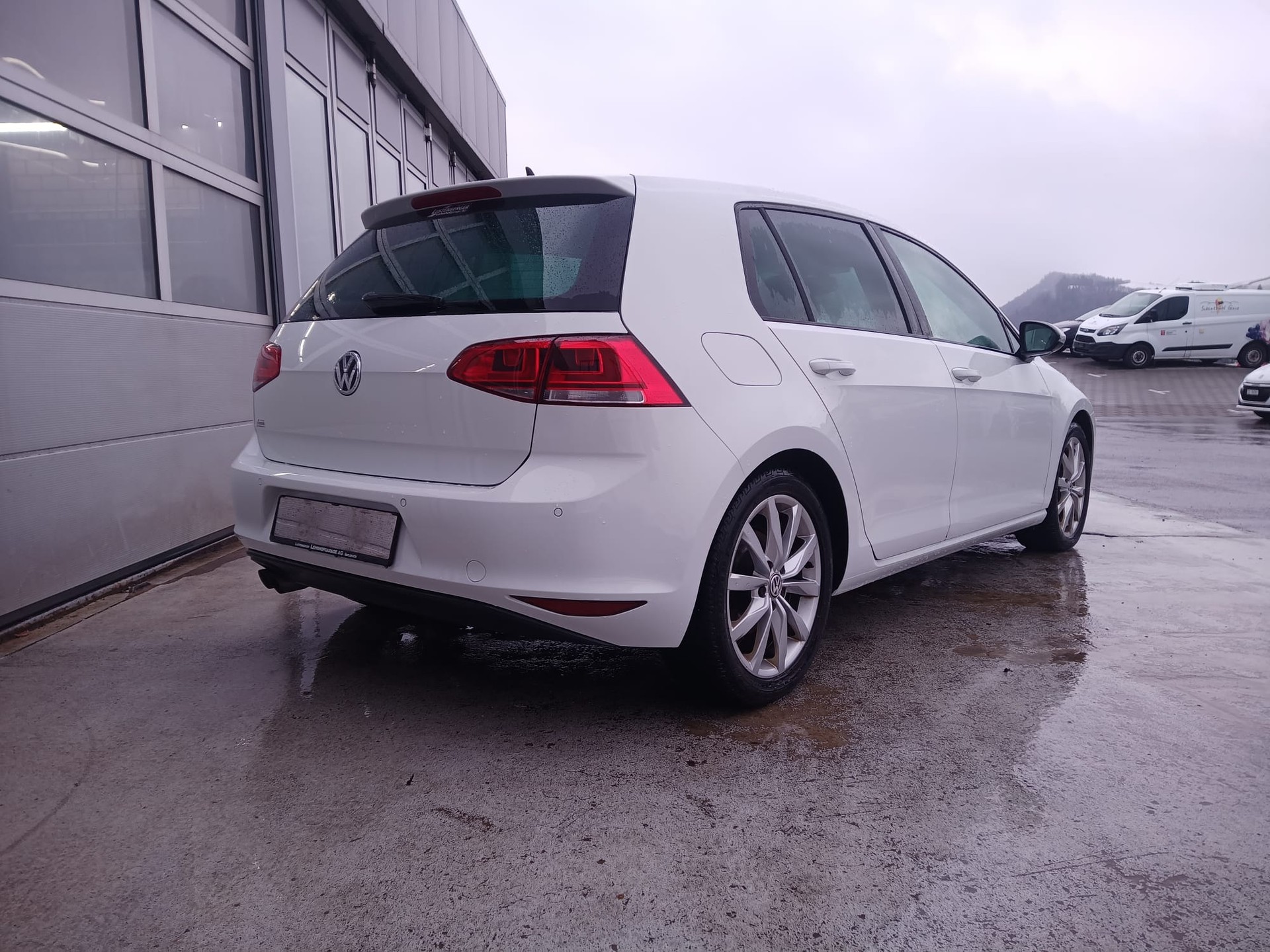 VW Golf VII 2.0 TDI Highline 4m-image-1