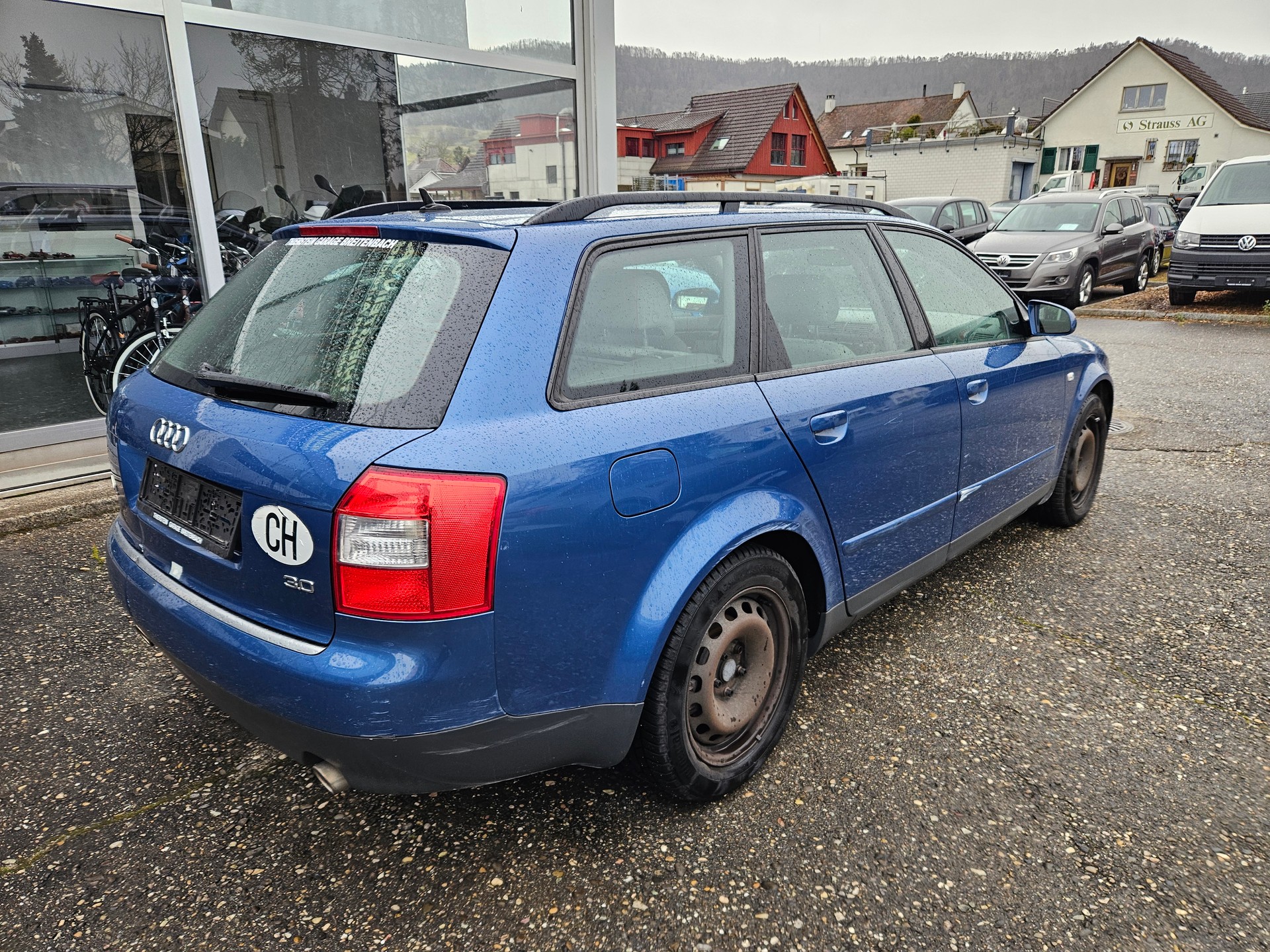 AUDI A4 Avant 3.0 V6-image-5