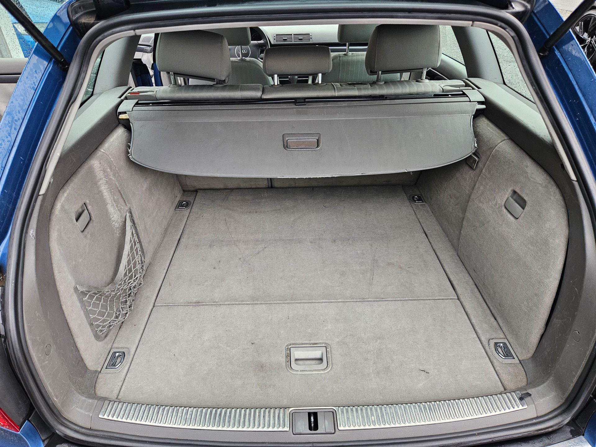 AUDI A4 Avant 3.0 V6-image-15