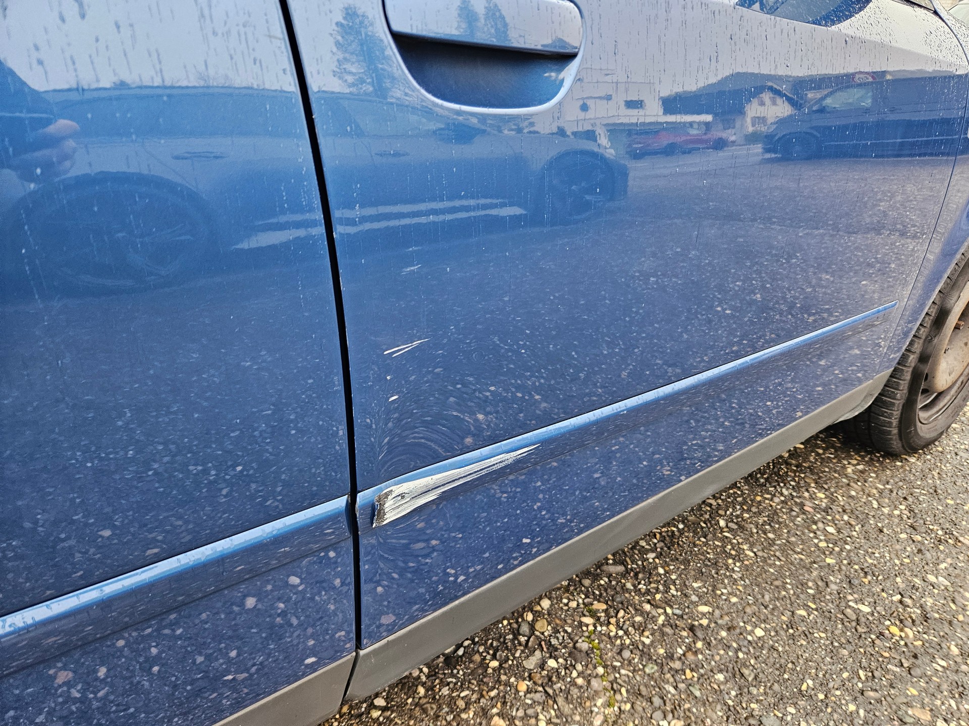 AUDI A4 Avant 3.0 V6-image-7