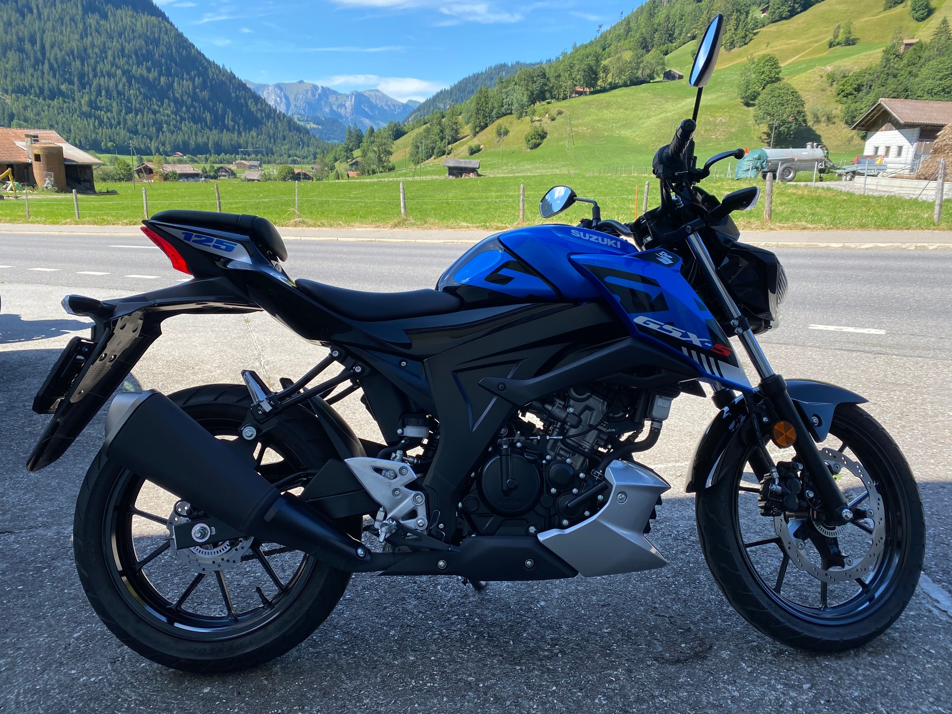SUZUKI GSX-S 125-image-1
