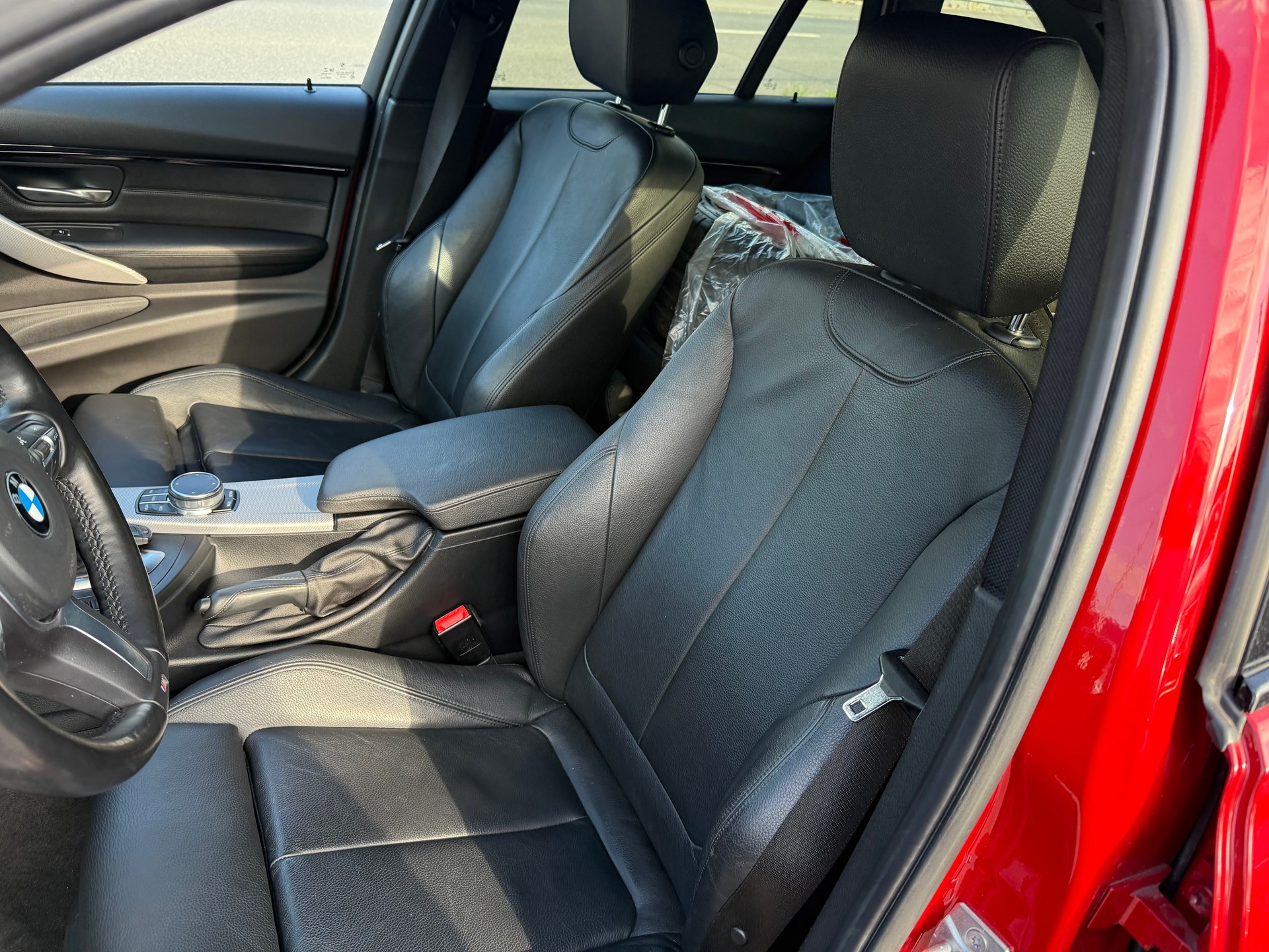 BMW 335d xDrive Touring Edition M Sport Steptronic-image-13