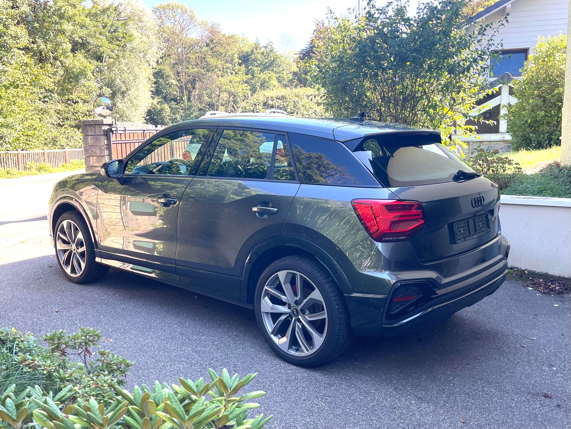 AUDI Q2 35 TFSI S line S-tronic-image-1
