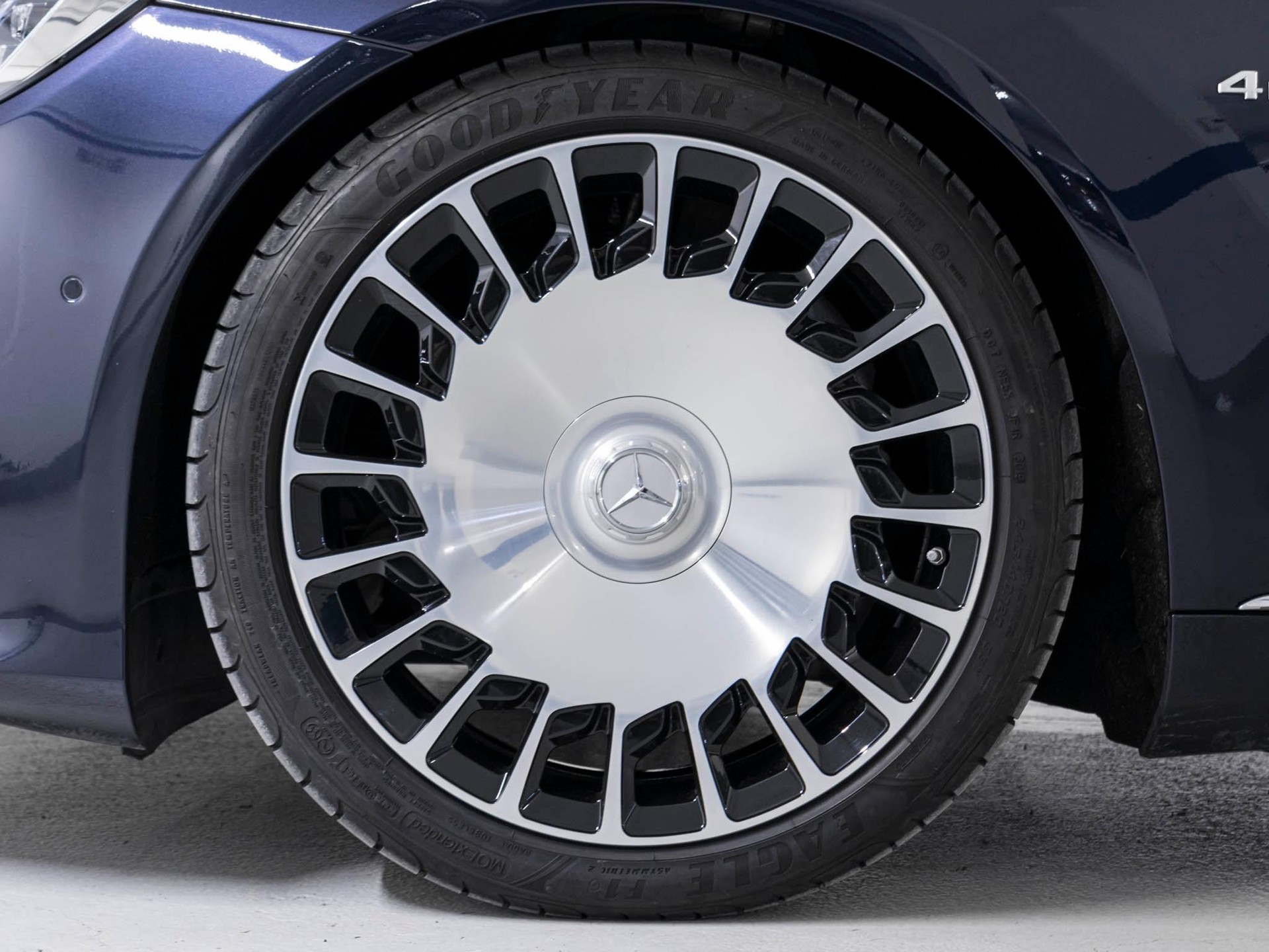 MERCEDES-BENZ S 560 Maybach 4MATIC-image-14