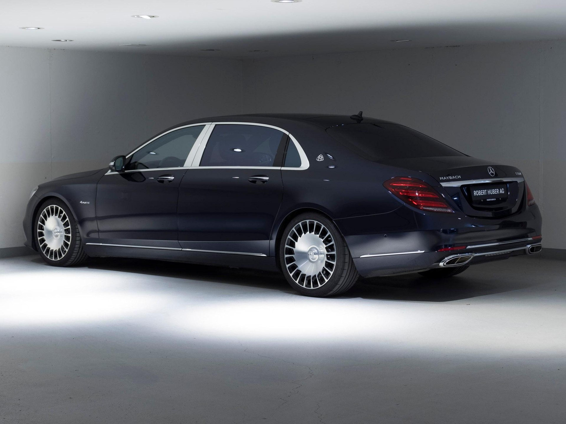 MERCEDES-BENZ S 560 Maybach 4MATIC-image-4