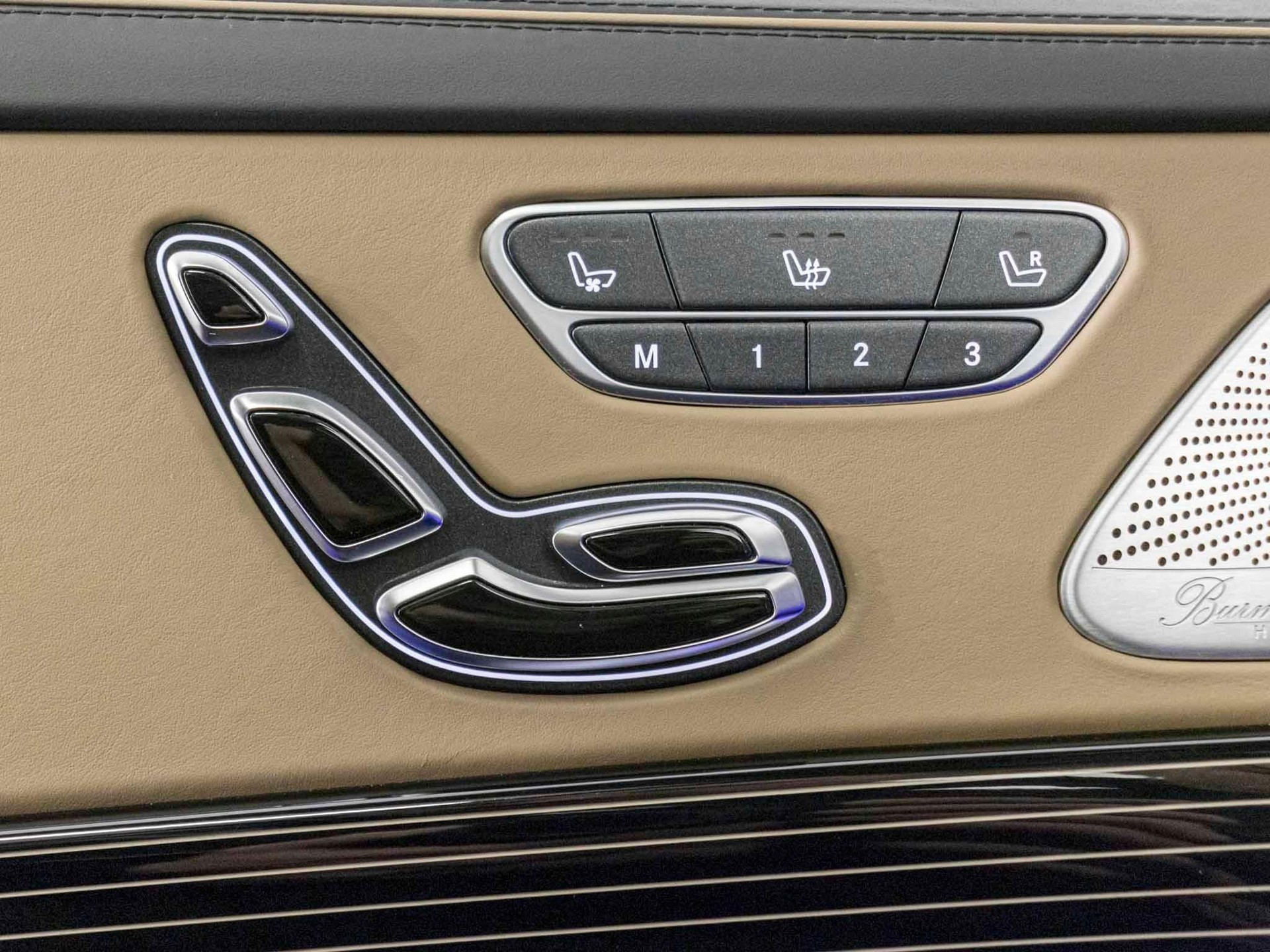 MERCEDES-BENZ S 560 Maybach 4MATIC-image-12