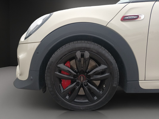 MINI Cooper JCW-image-5