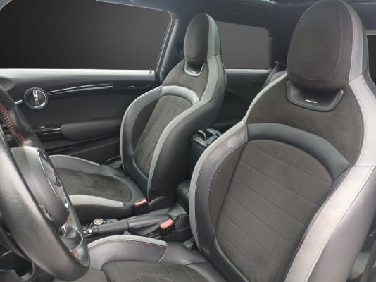 MINI Cooper JCW-image-6