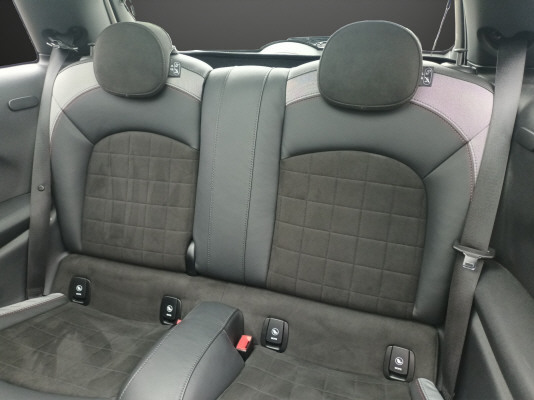 MINI Cooper JCW-image-9