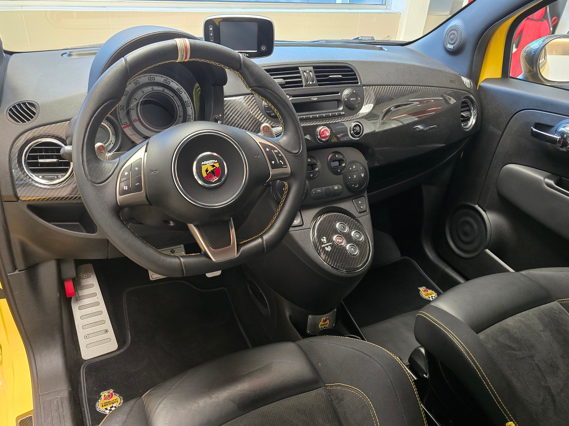 FIAT 695 ABARTH Tributo Ferrari 122/299-image-10