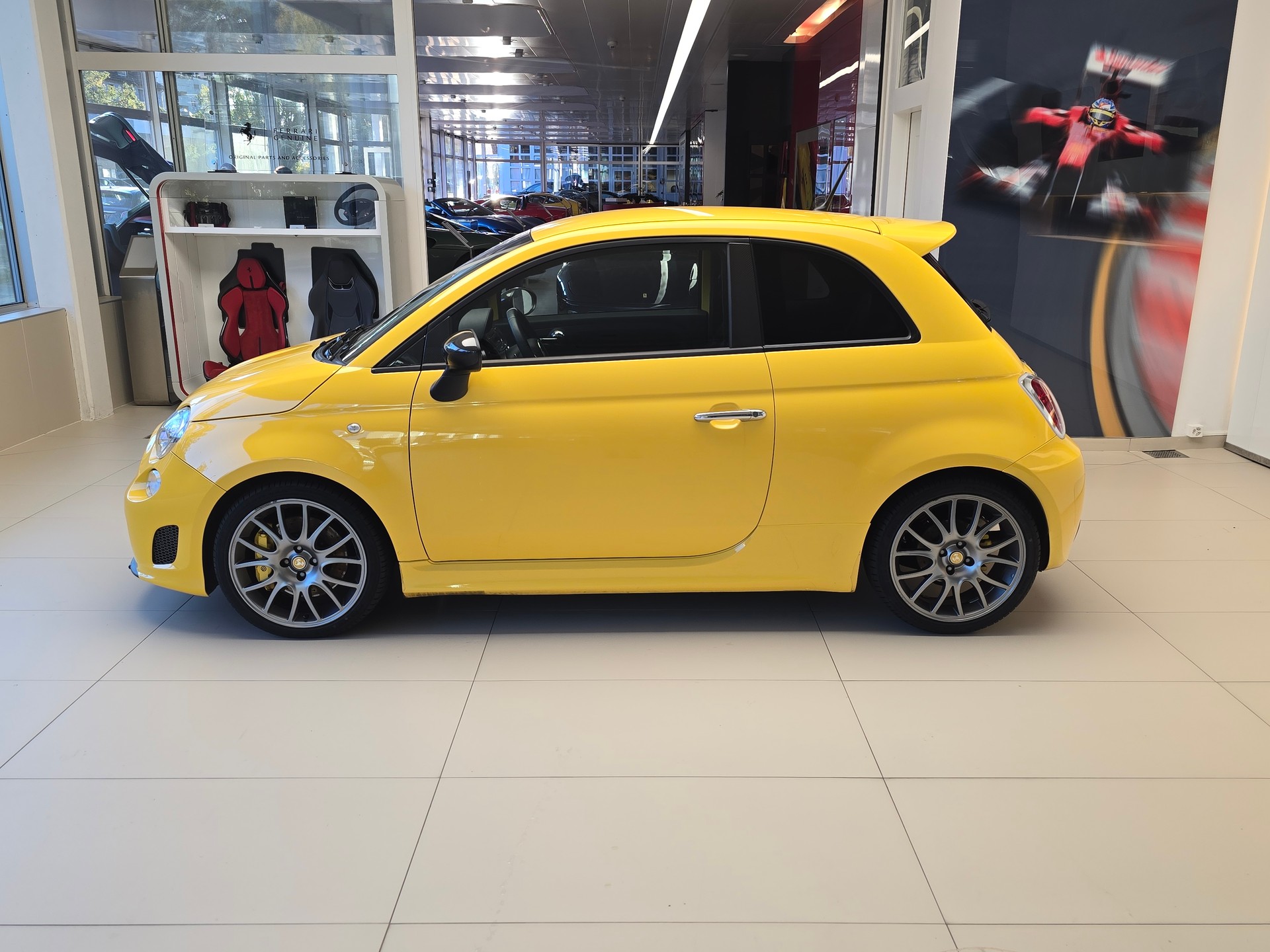 FIAT 695 ABARTH Tributo Ferrari 122/299-image-7