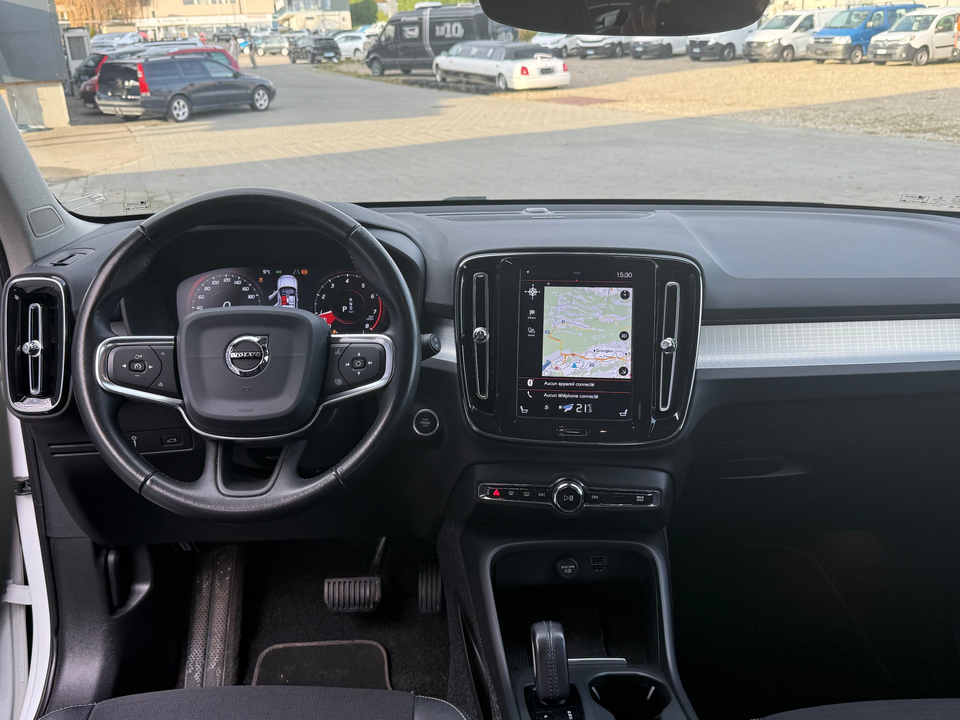 VOLVO XC40 T4 AWD Momentum Geartronic-image-7