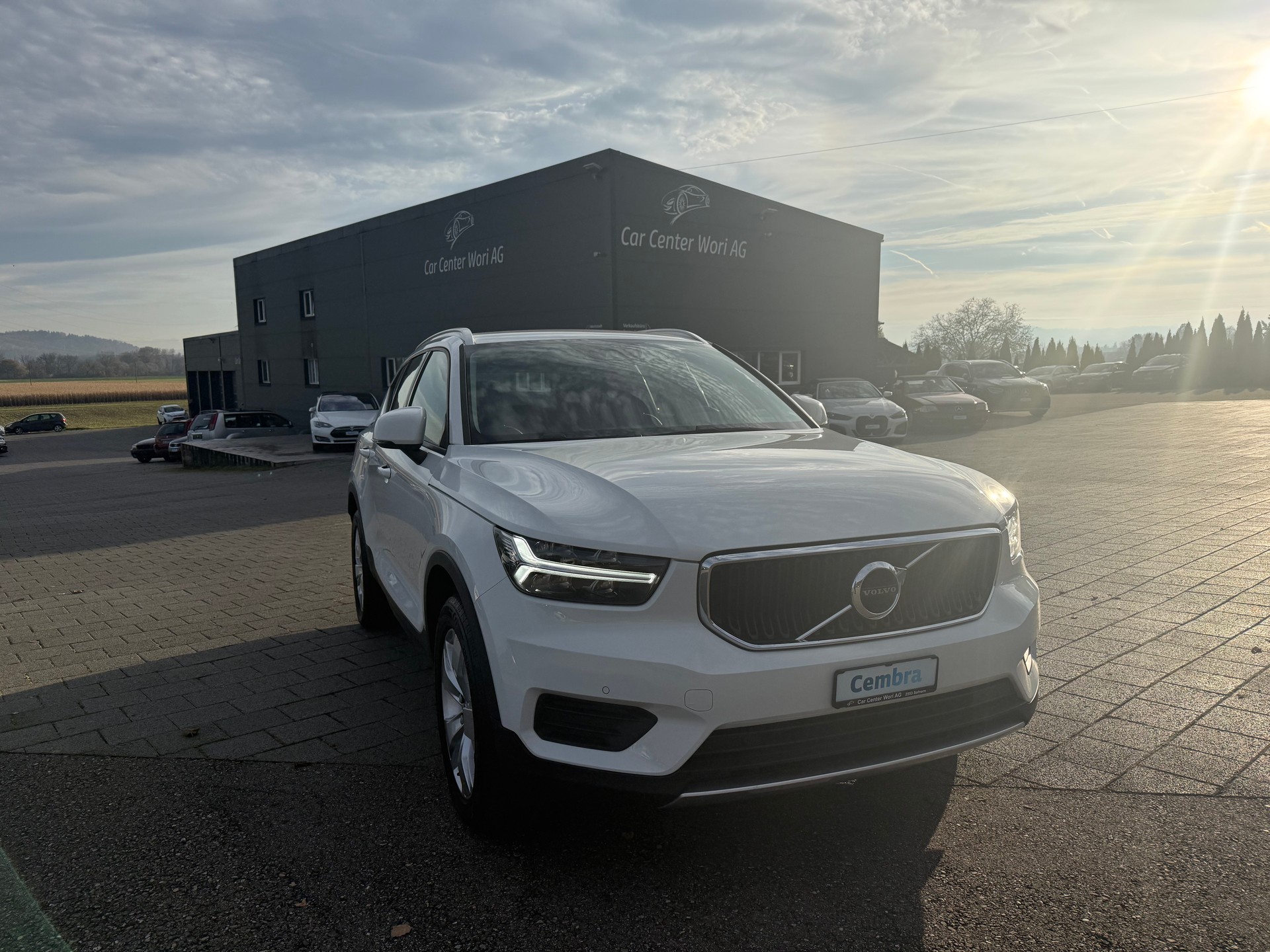 VOLVO XC40 T4 AWD Momentum Geartronic-image-5