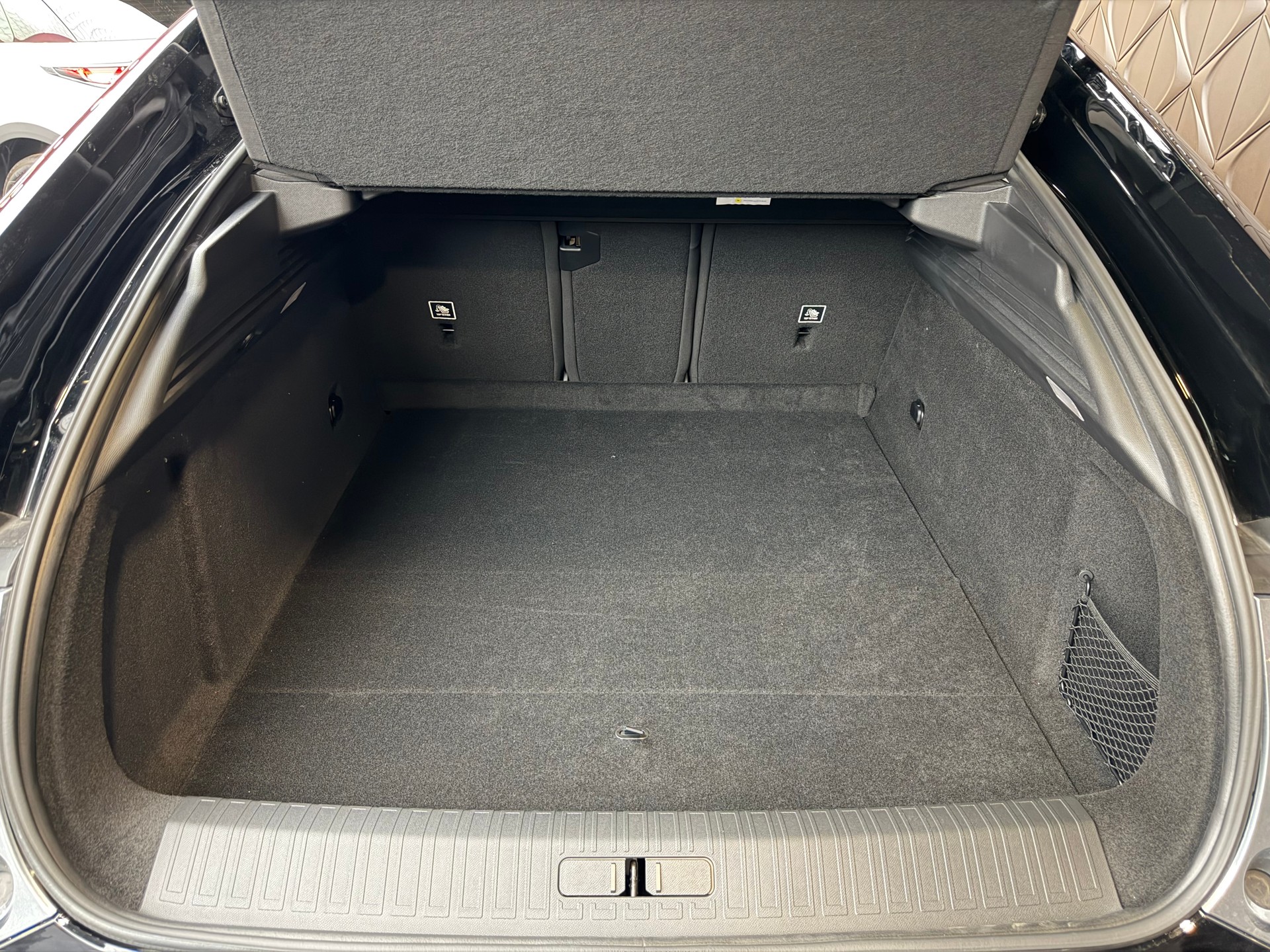 DS AUTOMOBILES DS8-image-8