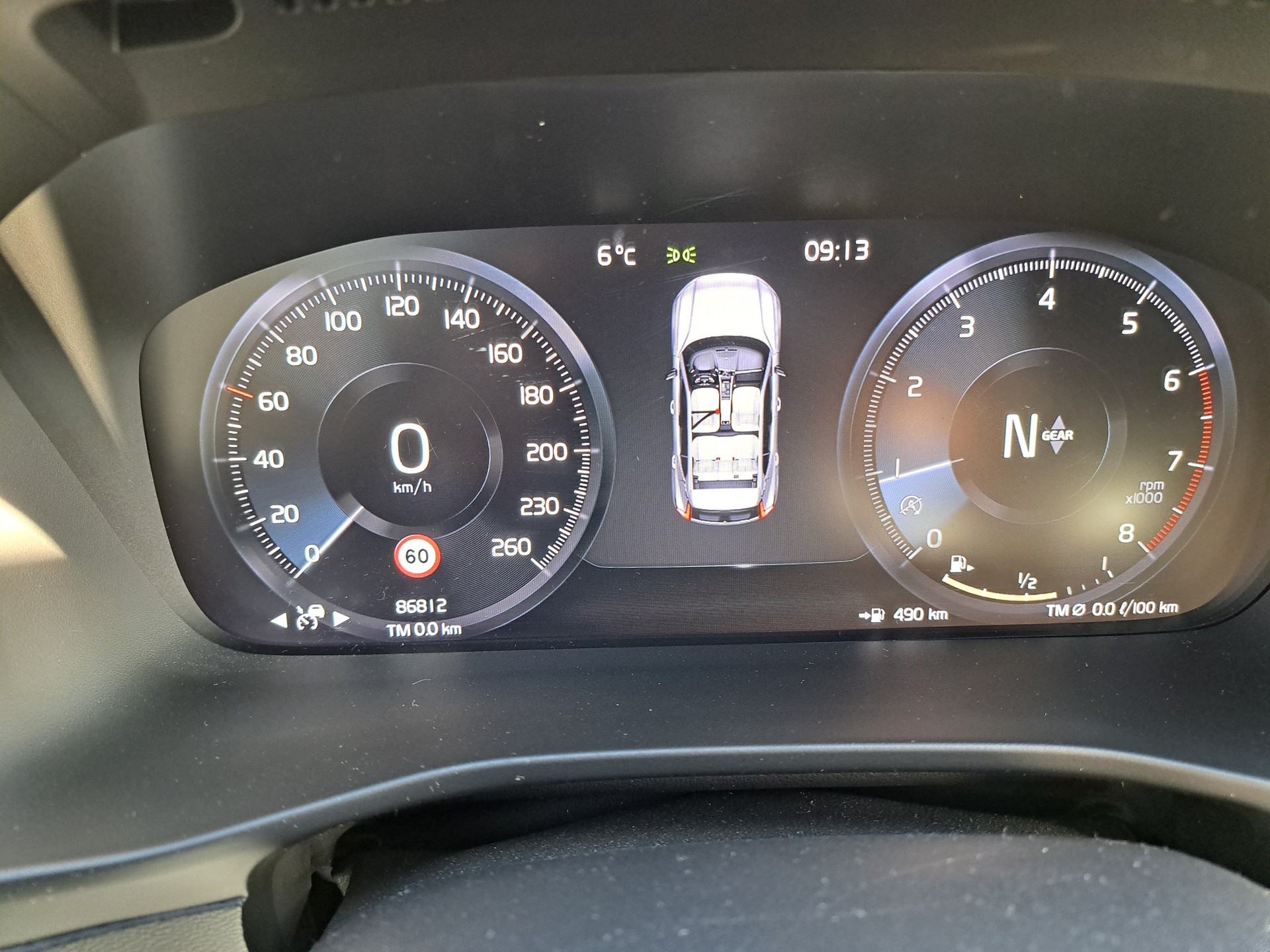 VOLVO XC40 T3 R-Design-image-7