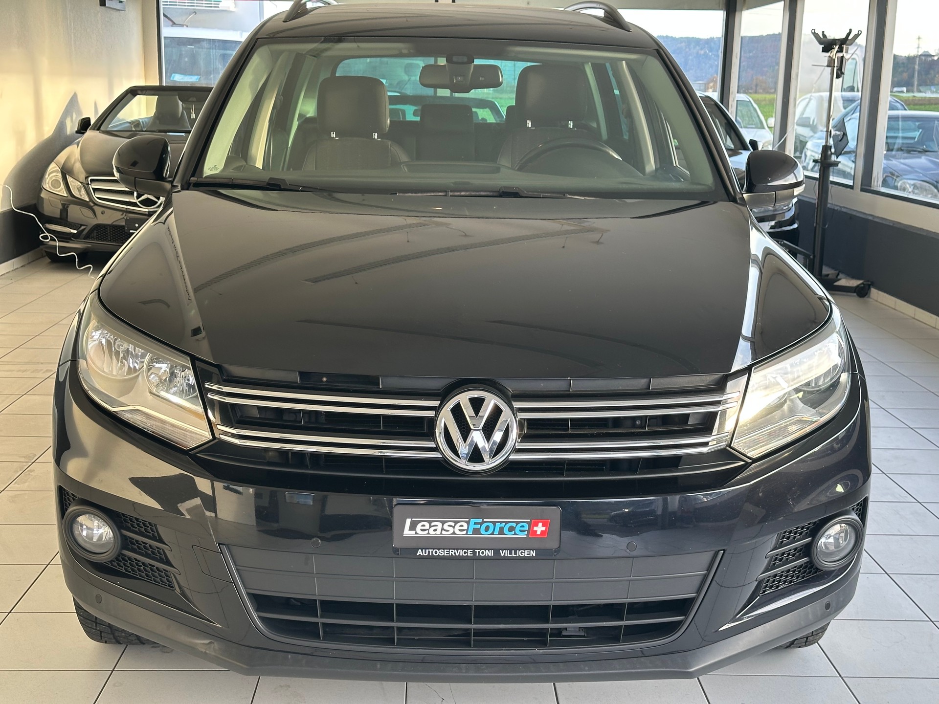 VW Tiguan 2.0 TDI BlueMotion Sport&Style 4Motion DSG-image-1