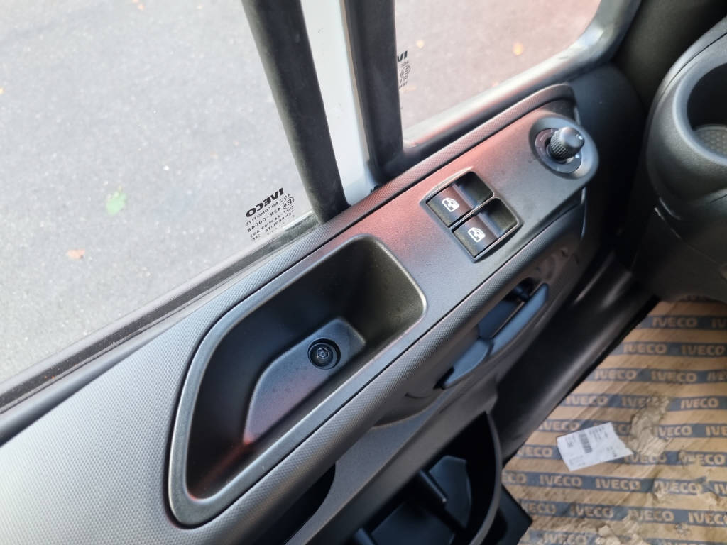 IVECO Daily 35S18HA8V Kaw.3520L H1.9 3.0 HPI 176-image-13