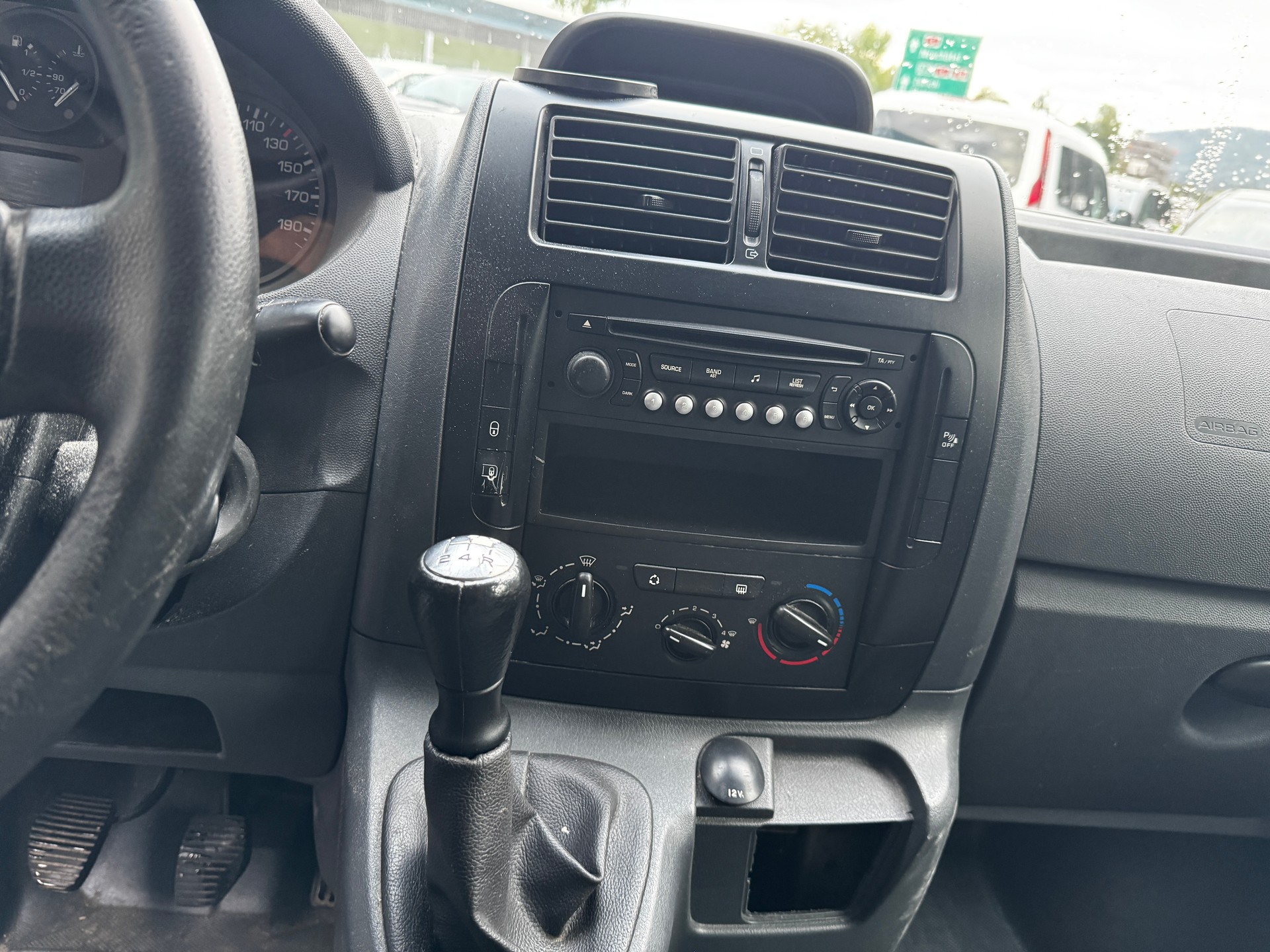 CITROEN Jumpy 1.6 HDi 12 L1H1-image-8