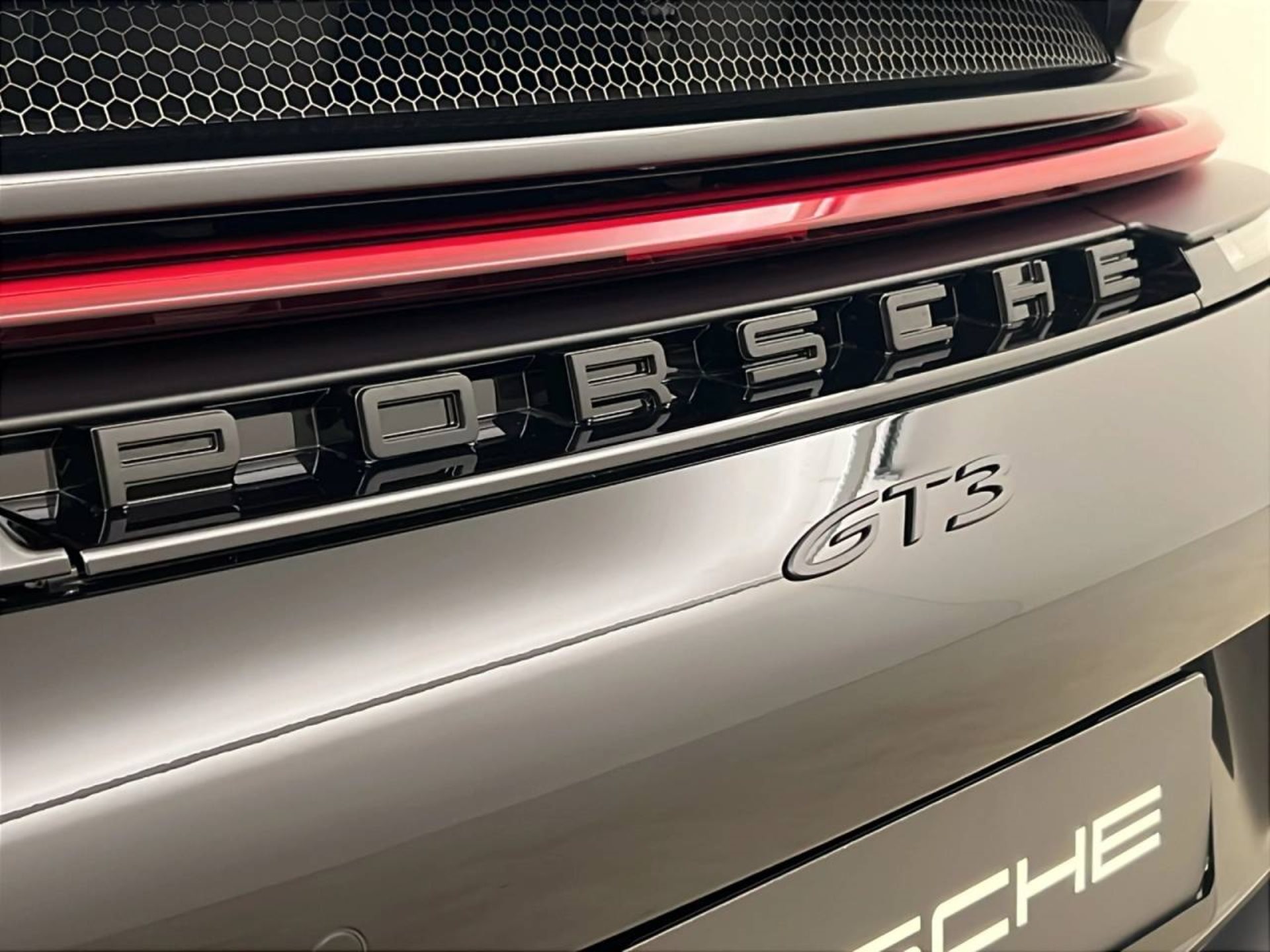 PORSCHE 911 GT3-image-7