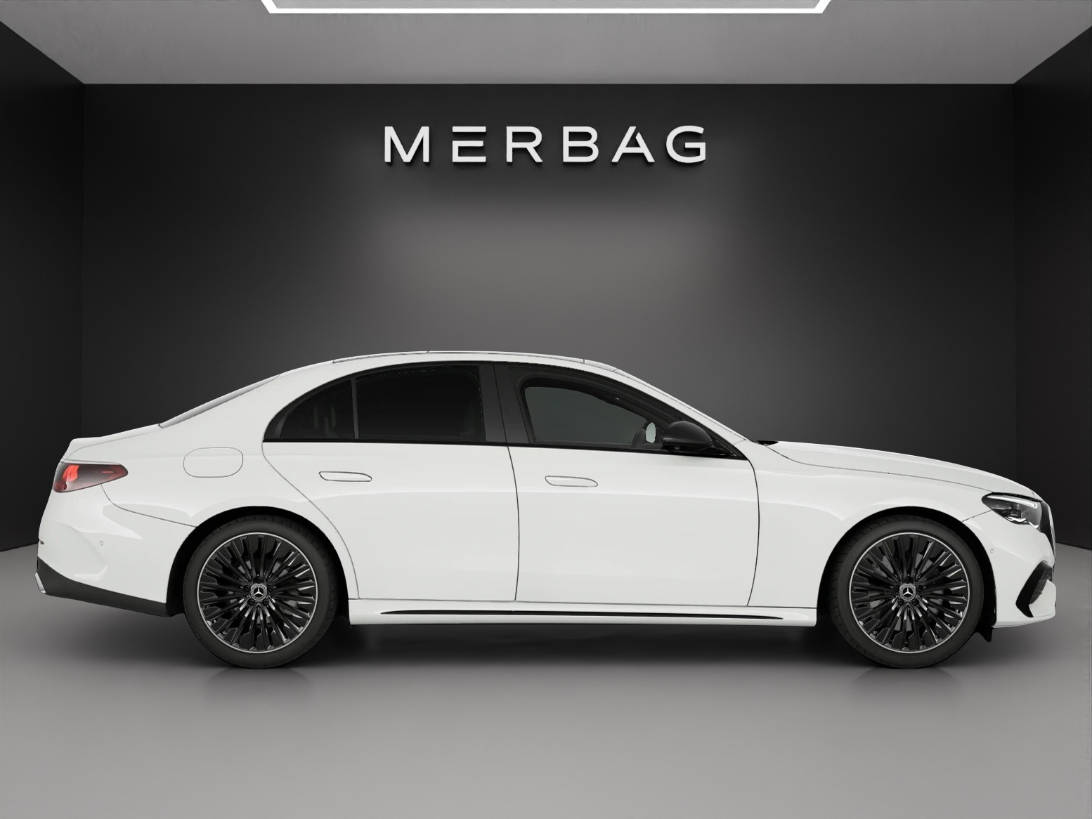 MERCEDES-BENZ E 220 d 4Matic 9G-Tronic-image-1