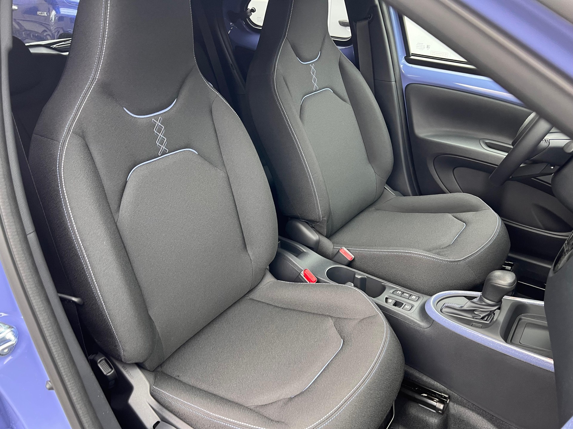 TOYOTA Aygo X 1.5 VVT-i HSD Trend-image-13