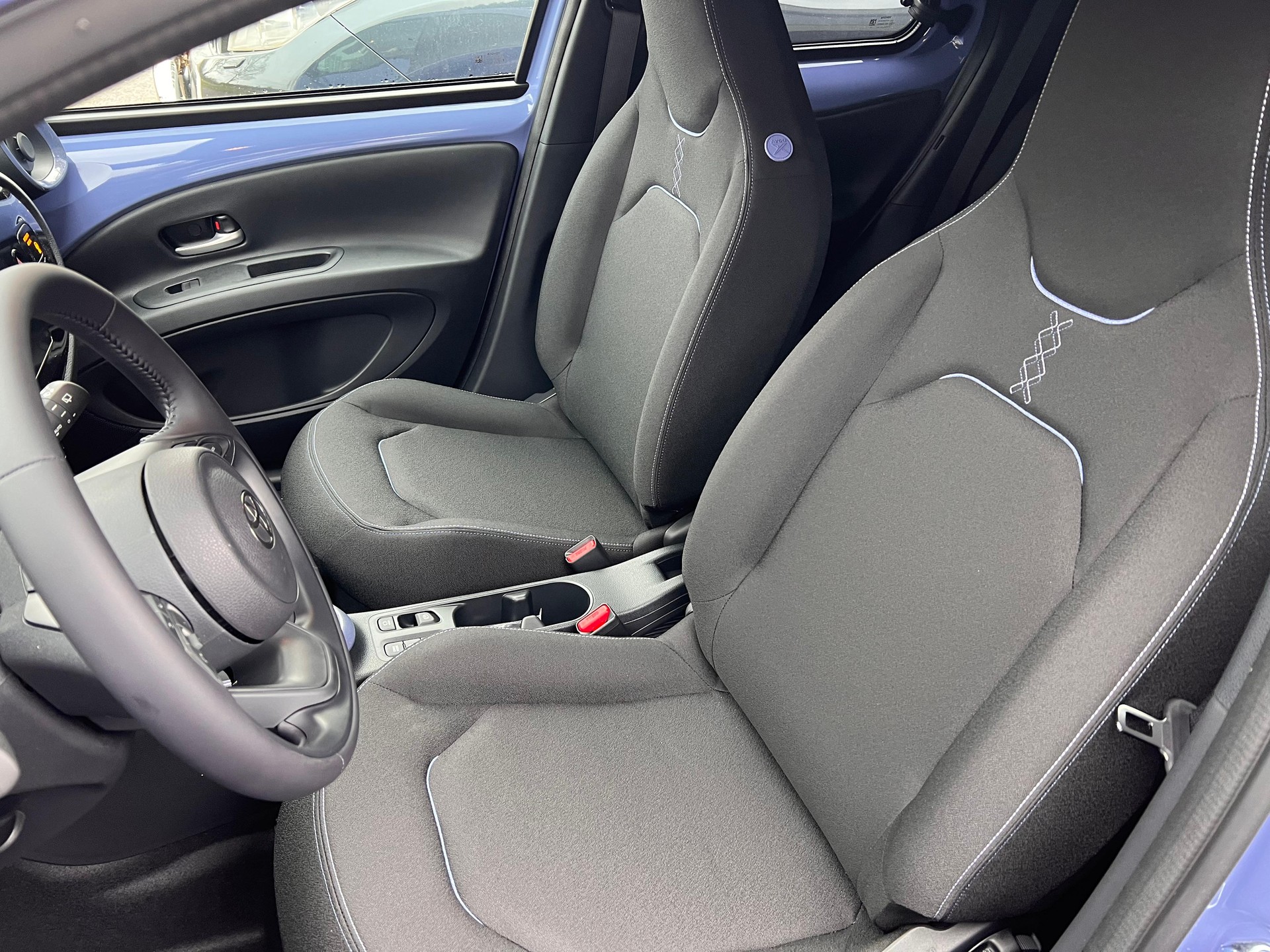 TOYOTA Aygo X 1.5 VVT-i HSD Trend-image-8
