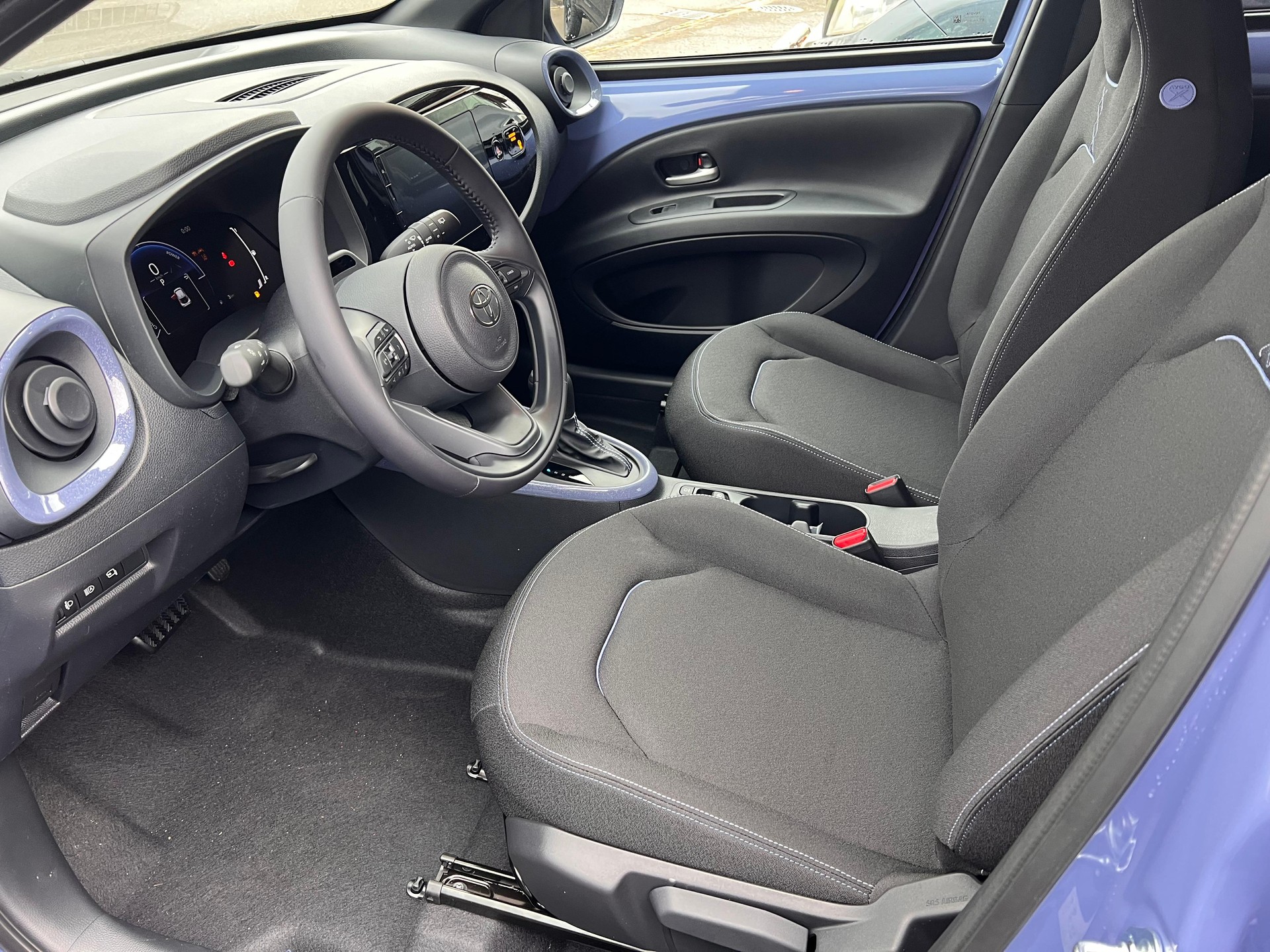 TOYOTA Aygo X 1.5 VVT-i HSD Trend-image-7